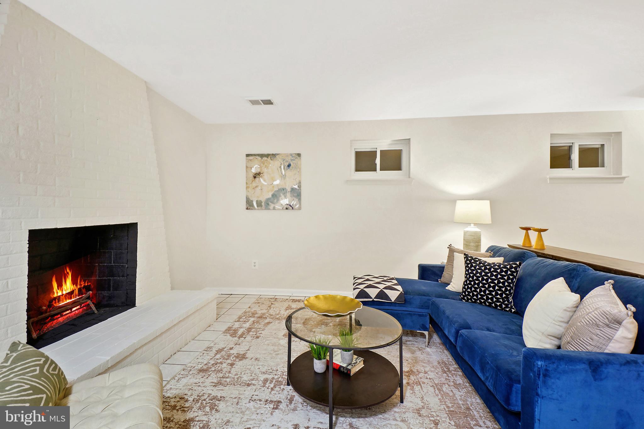 MANOR WOODS - Residential
