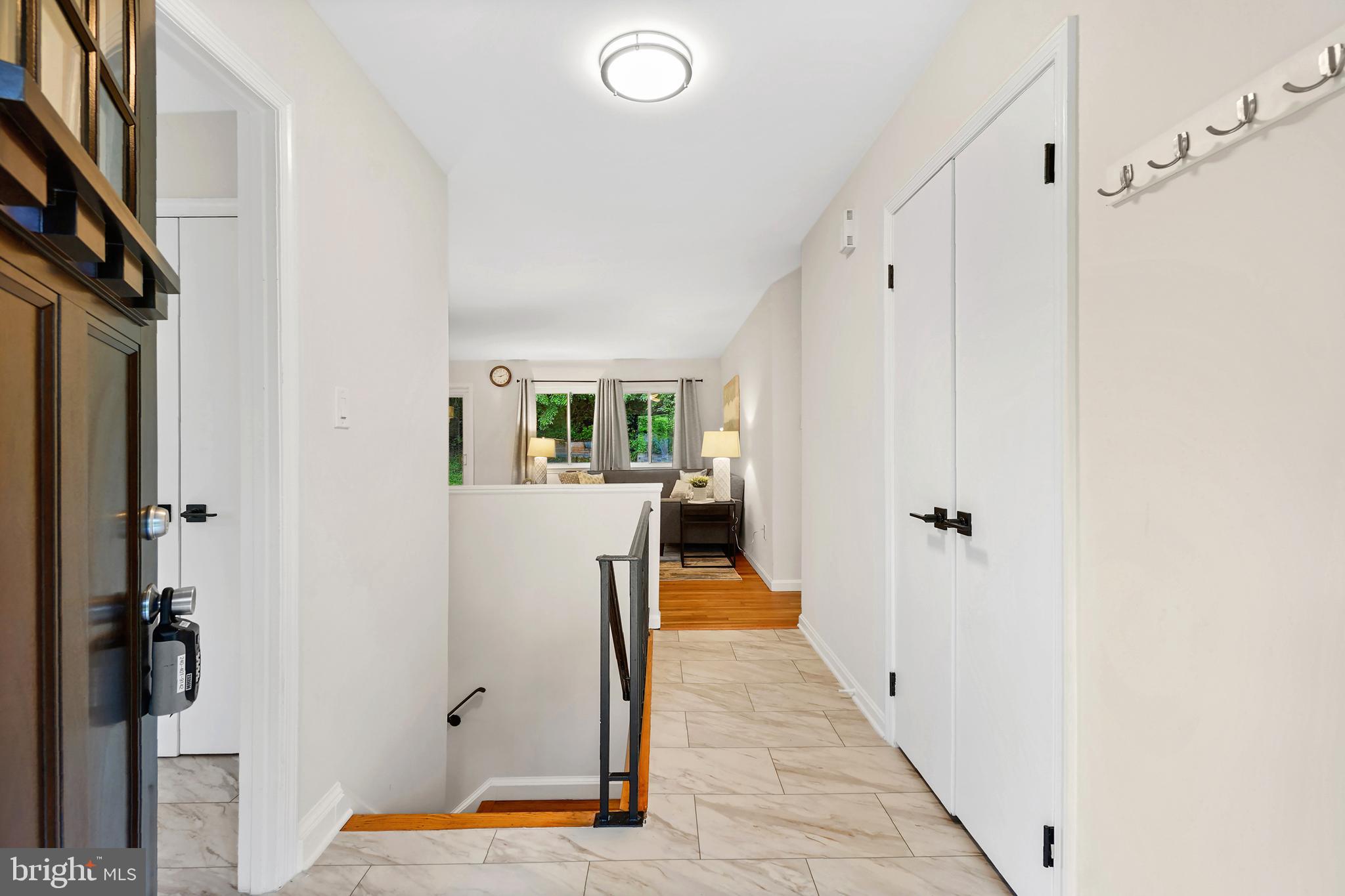 MANOR WOODS - Residential