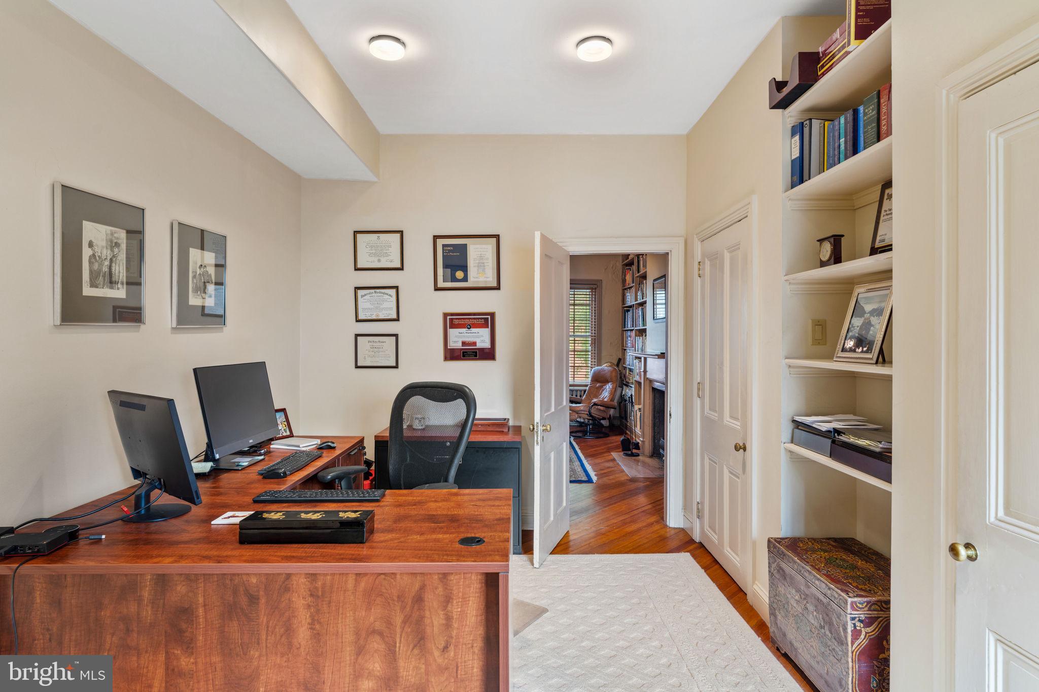 RITTENHOUSE SQUARE - Residential