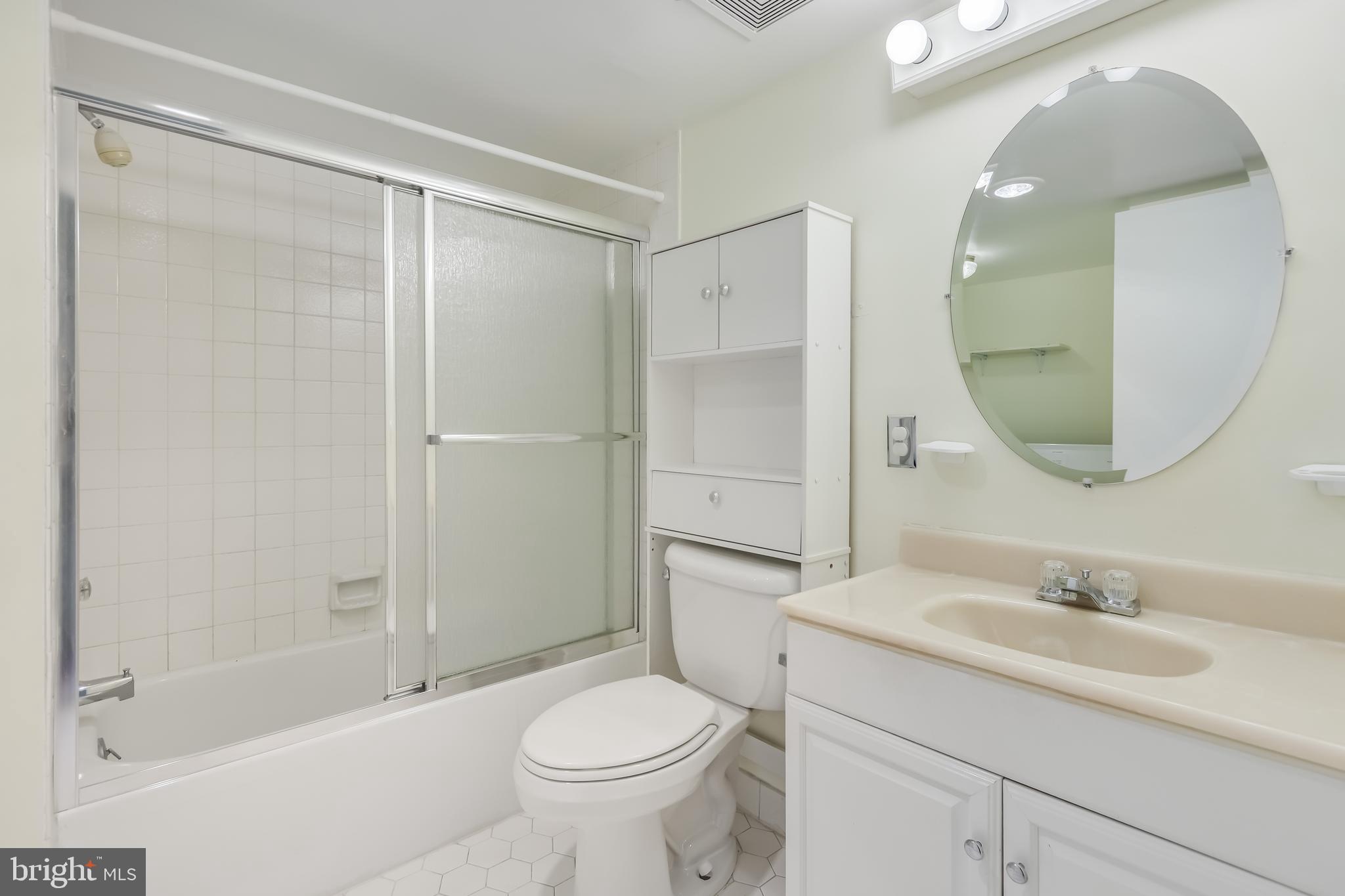 ADELPHI - Residential