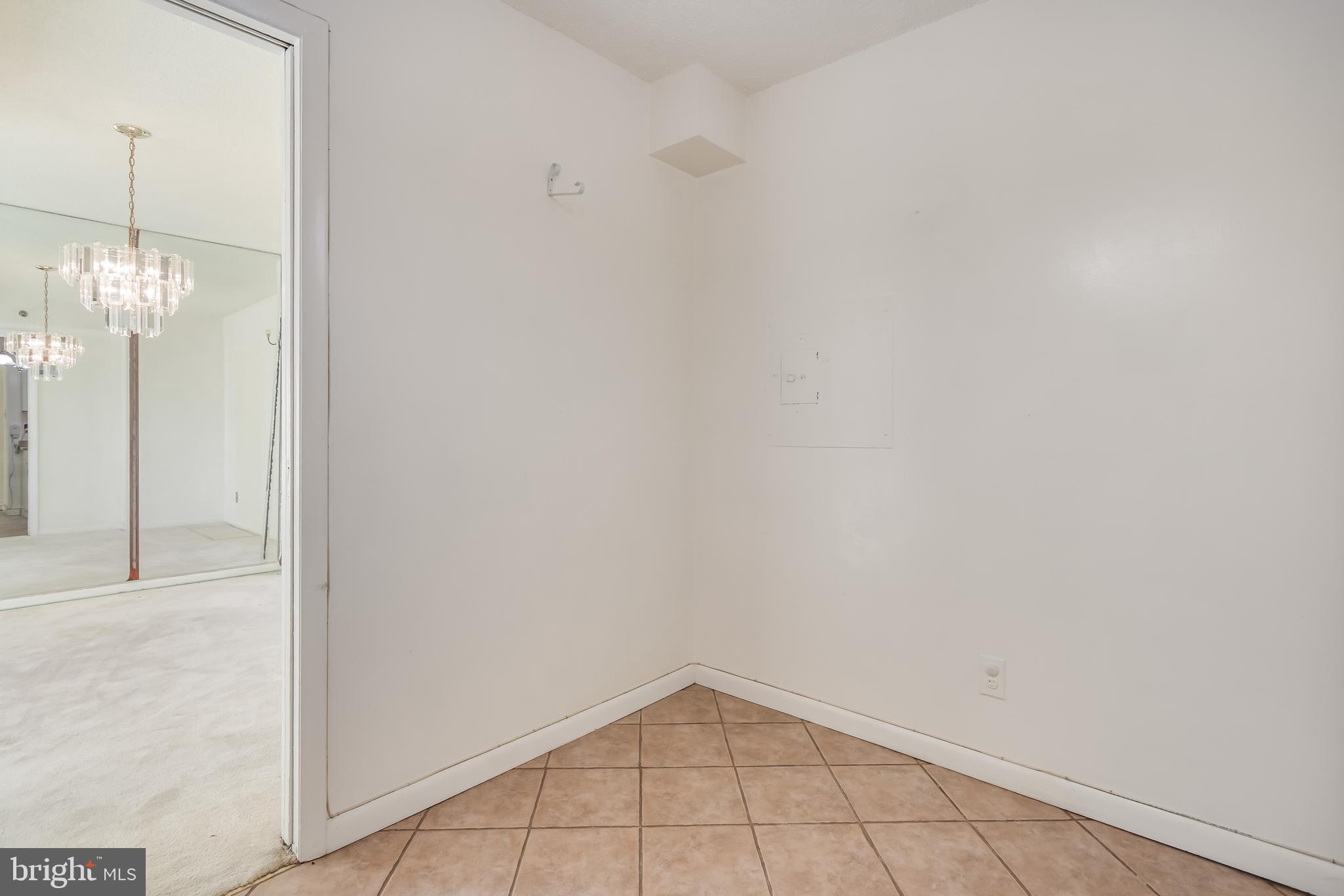 ADELPHI - Residential