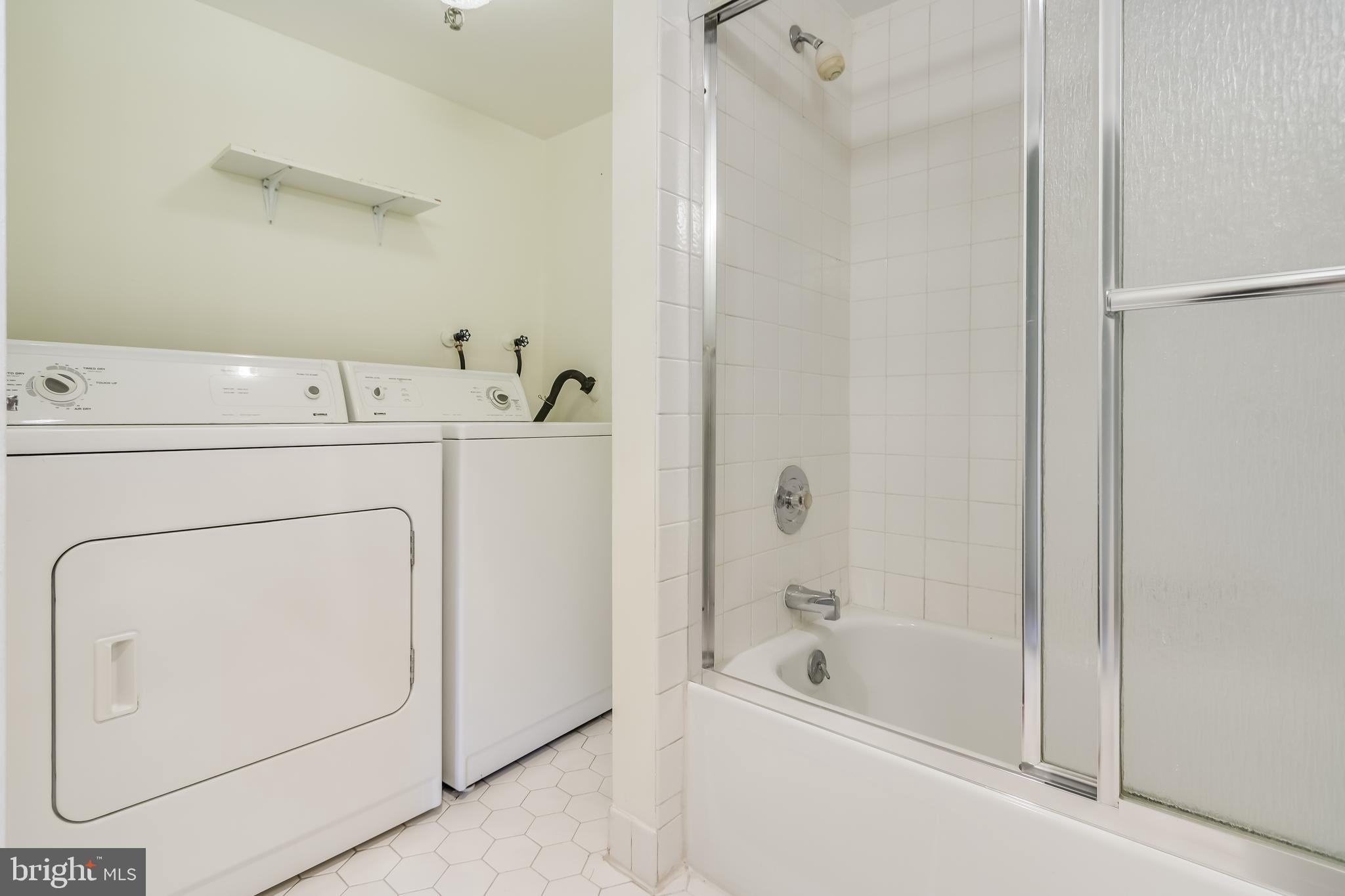 ADELPHI - Residential