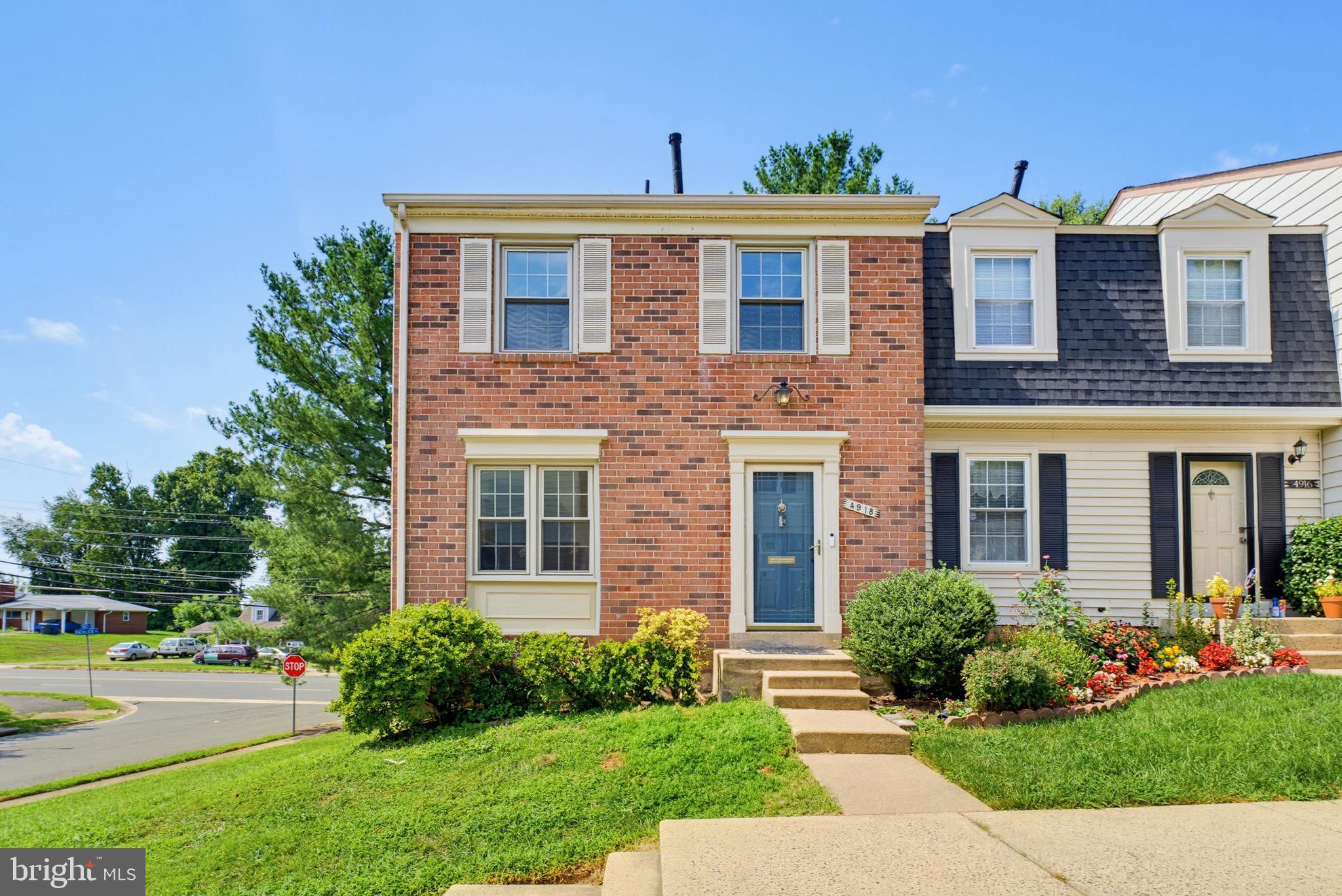 4918 VAN WALBEEK PLACE