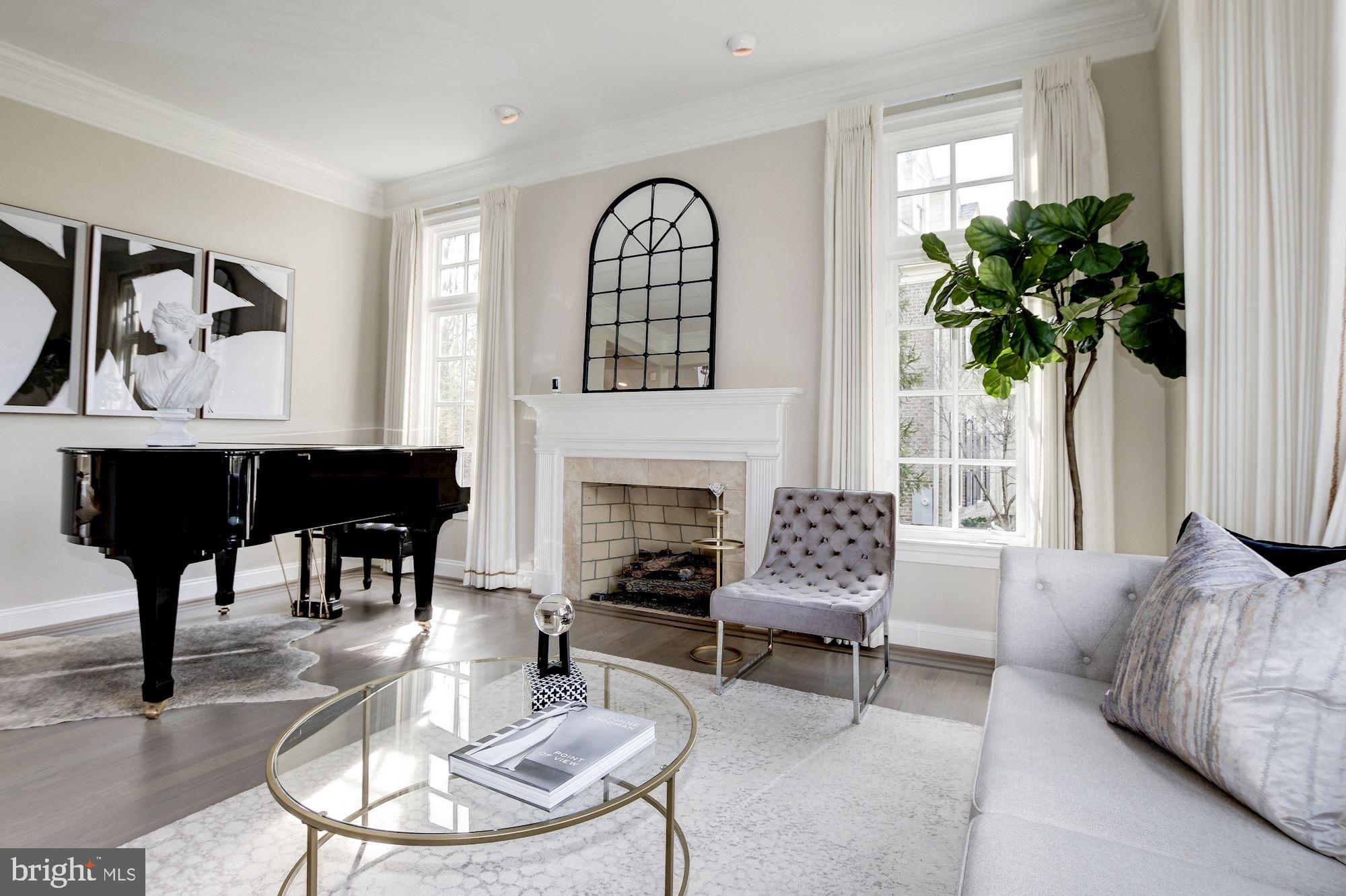 POTOMAC OUTSIDE - Residential