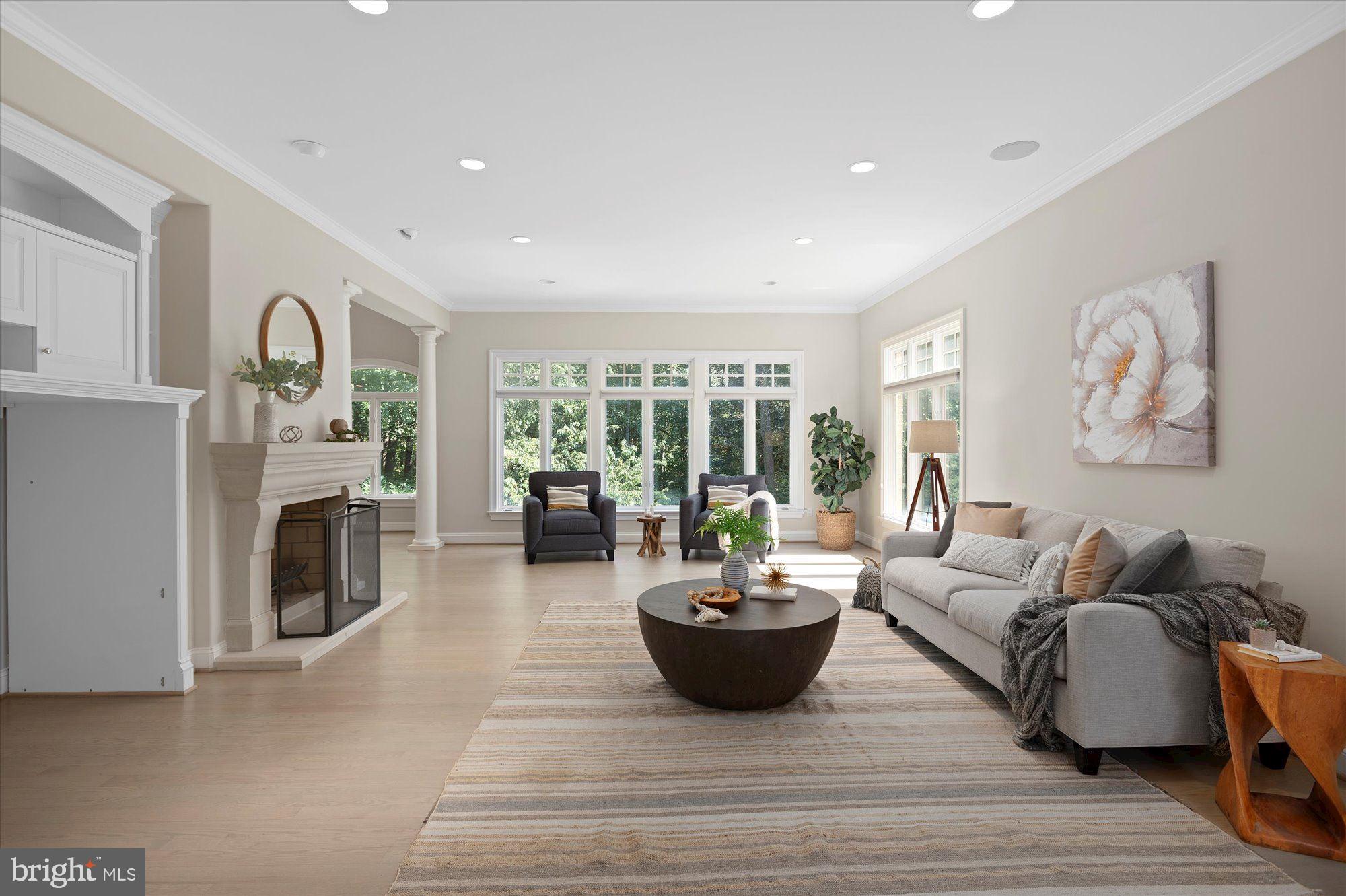 POTOMAC OUTSIDE - Residential