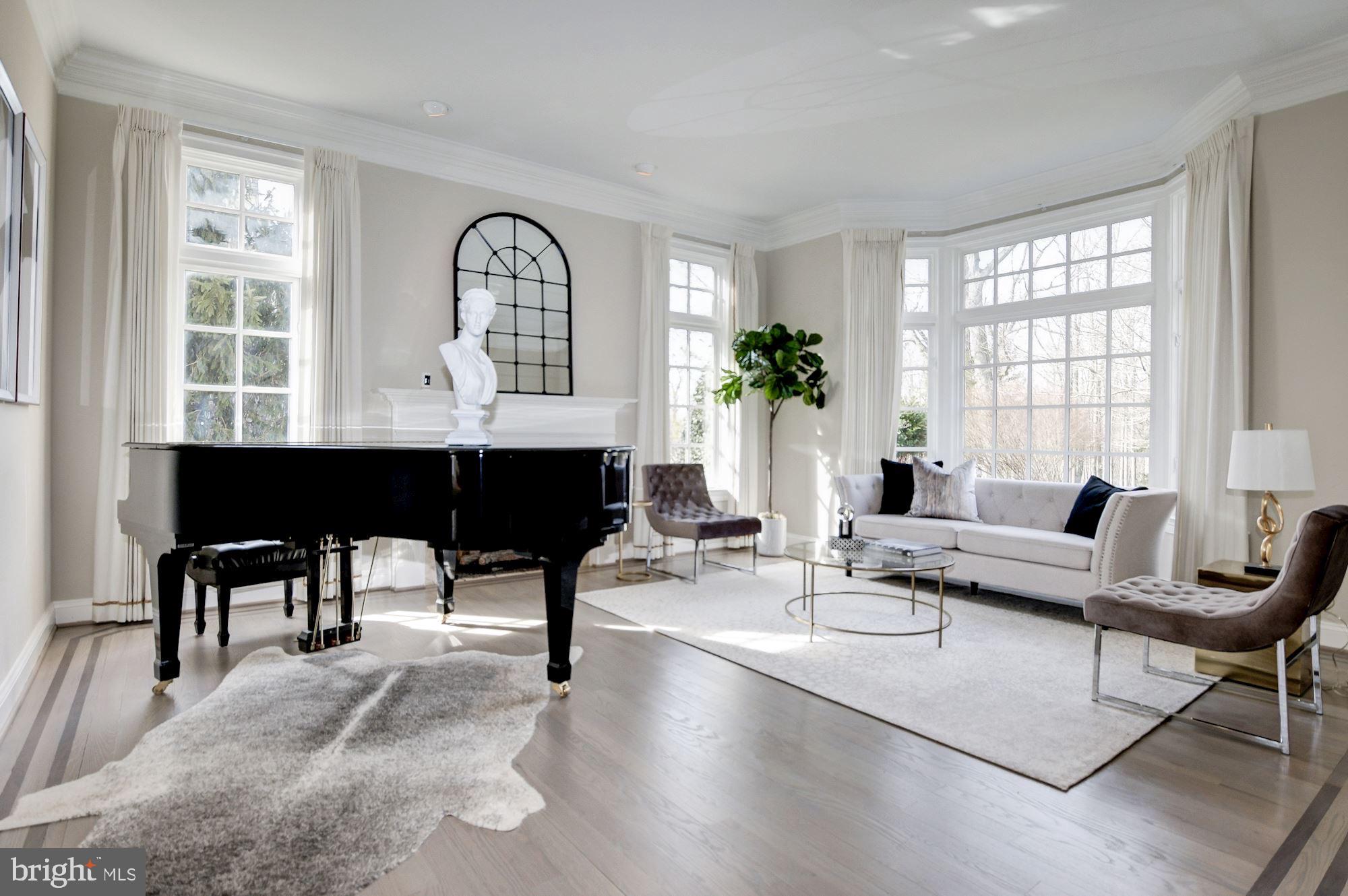 POTOMAC OUTSIDE - Residential