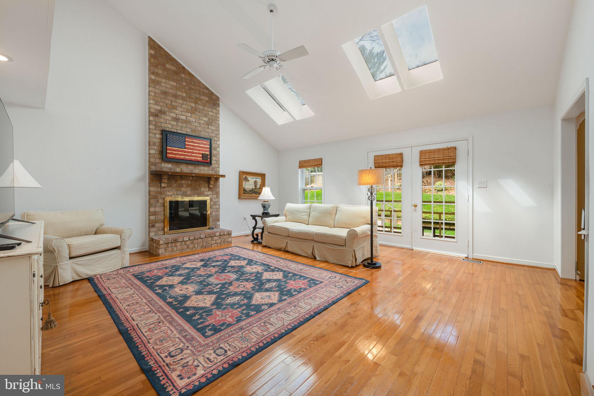 CHESTNUT FARM - Residential