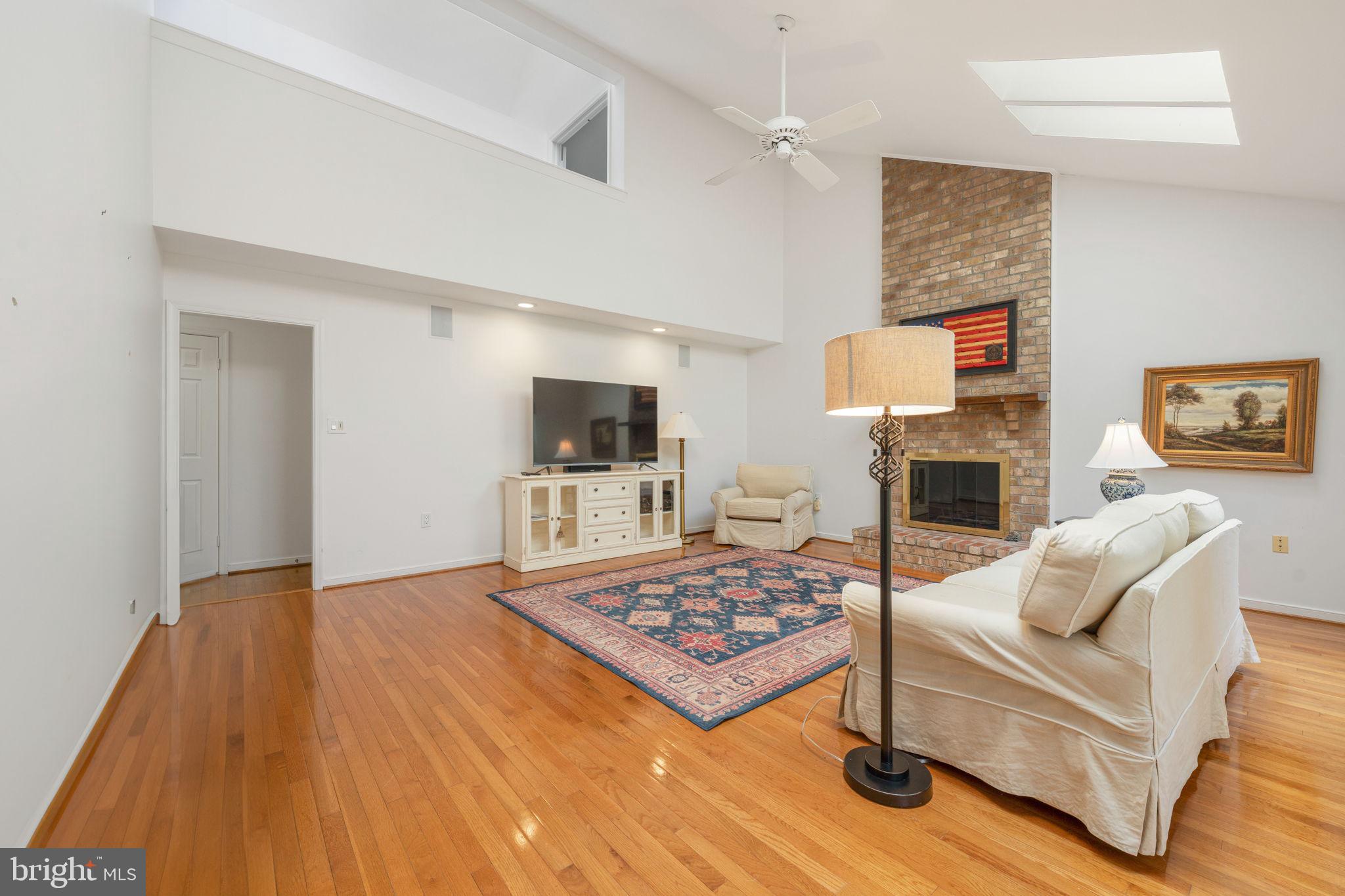 CHESTNUT FARM - Residential