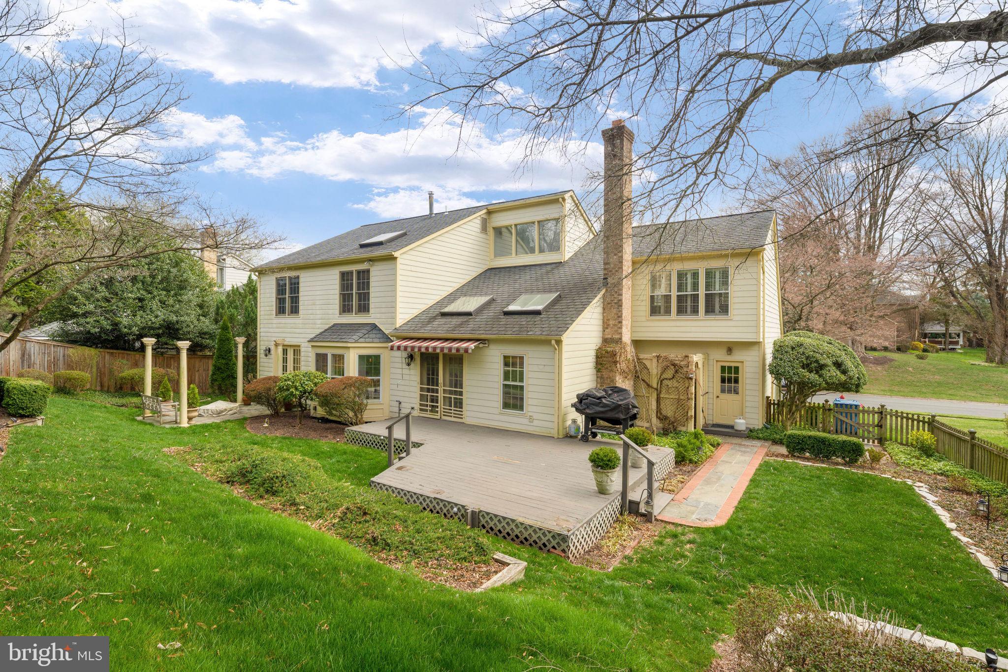 CHESTNUT FARM - Residential