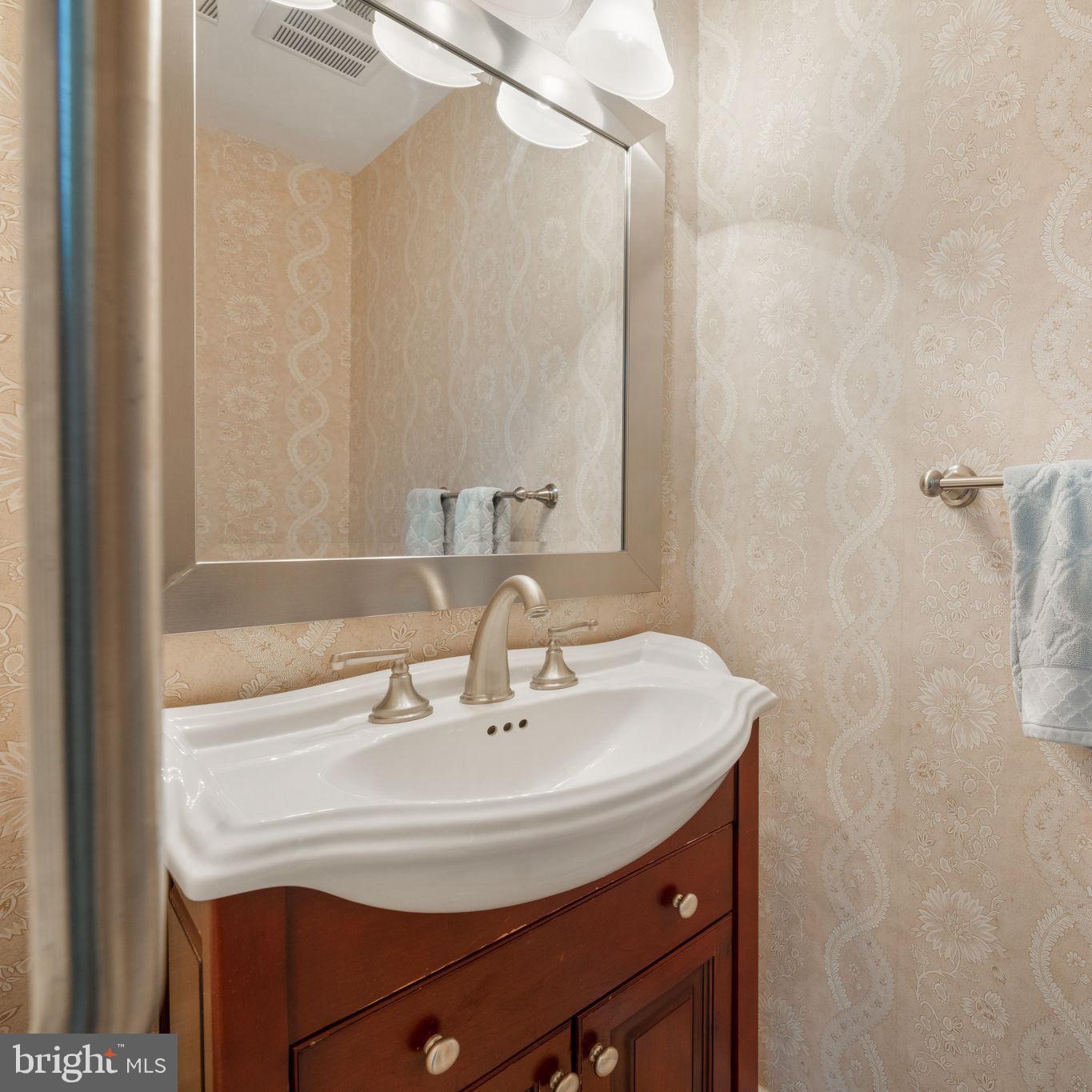 CHESTNUT FARM - Residential