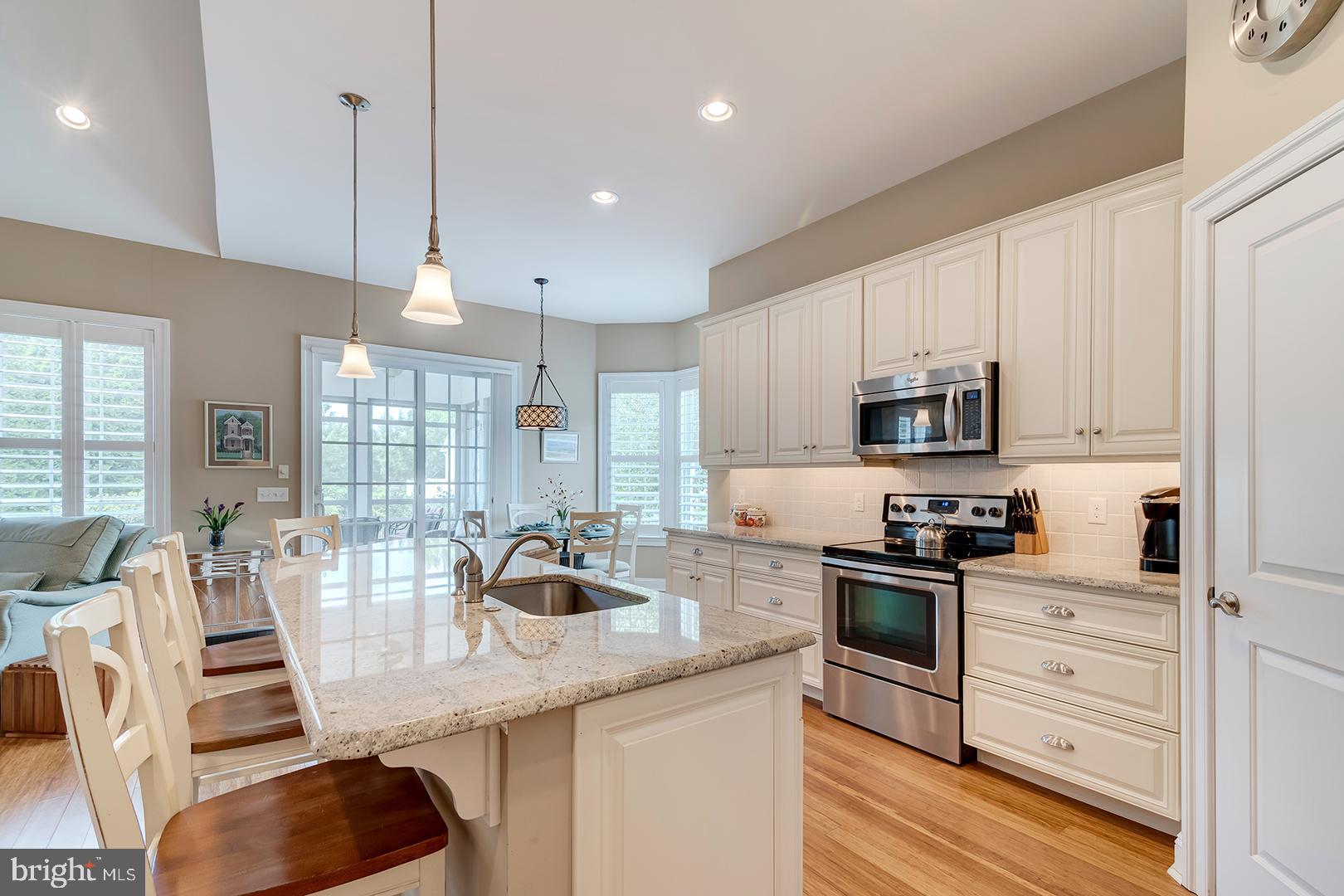 322 CAPTAINS CIRCLE