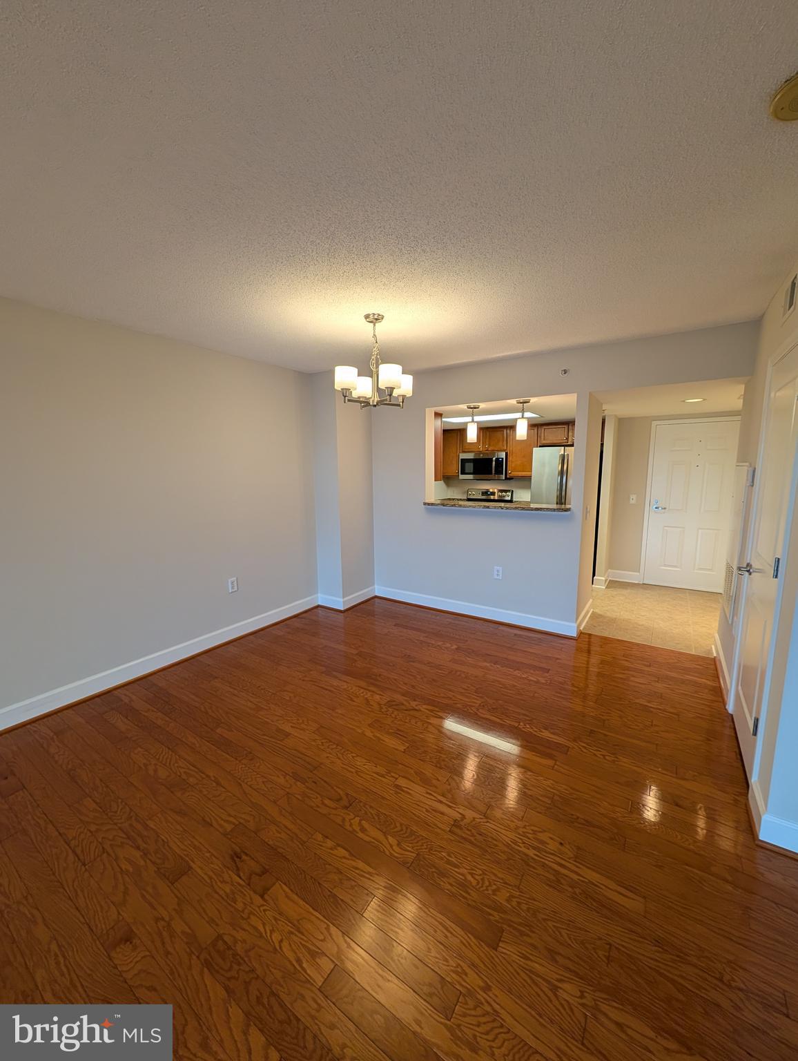 CARLTON HOUSE - Residential Lease