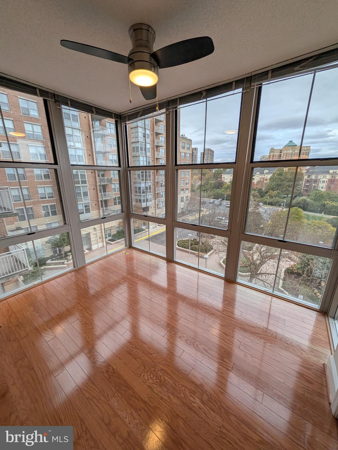 CARLTON HOUSE - Residential Lease