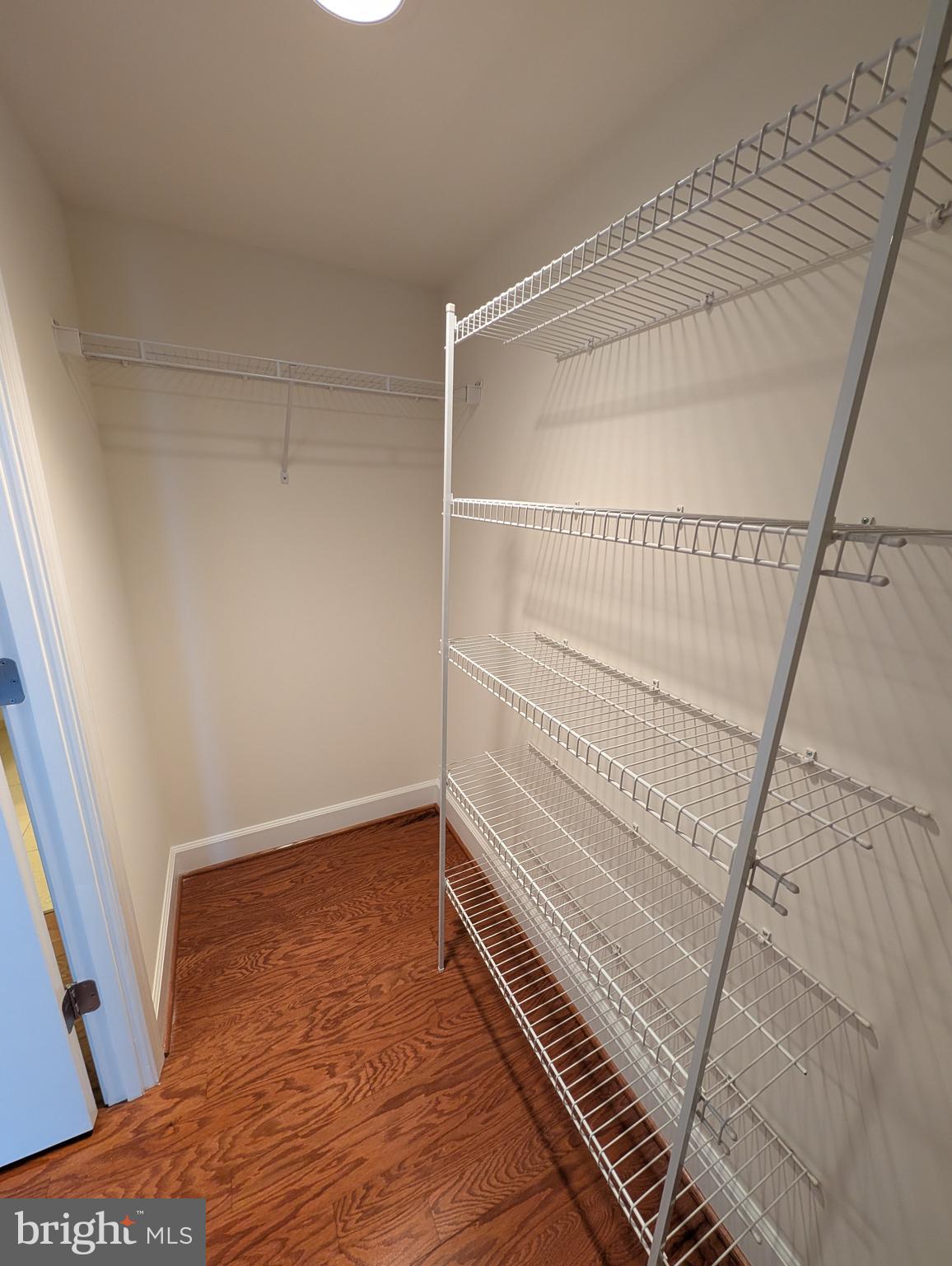 CARLTON HOUSE - Residential Lease