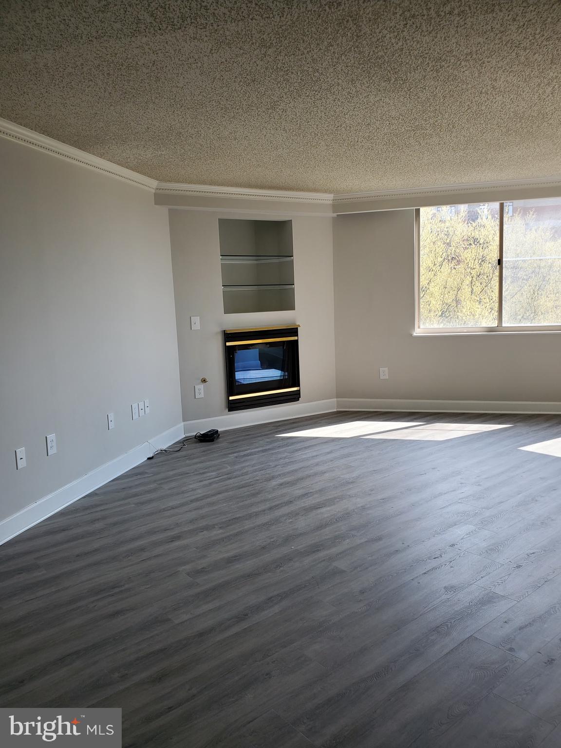 THE WILLIAMSBURG - Residential Lease