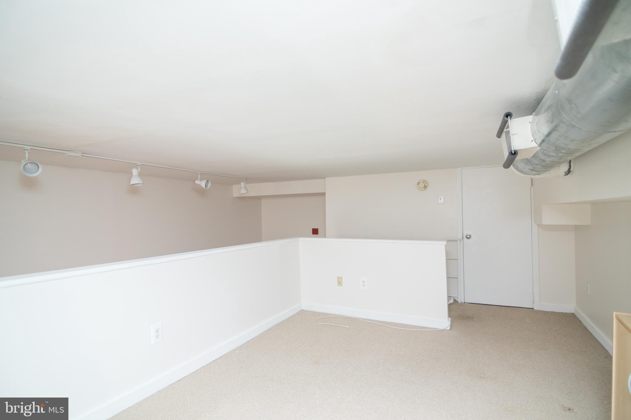 WASHINGTON SQ WEST - Residential