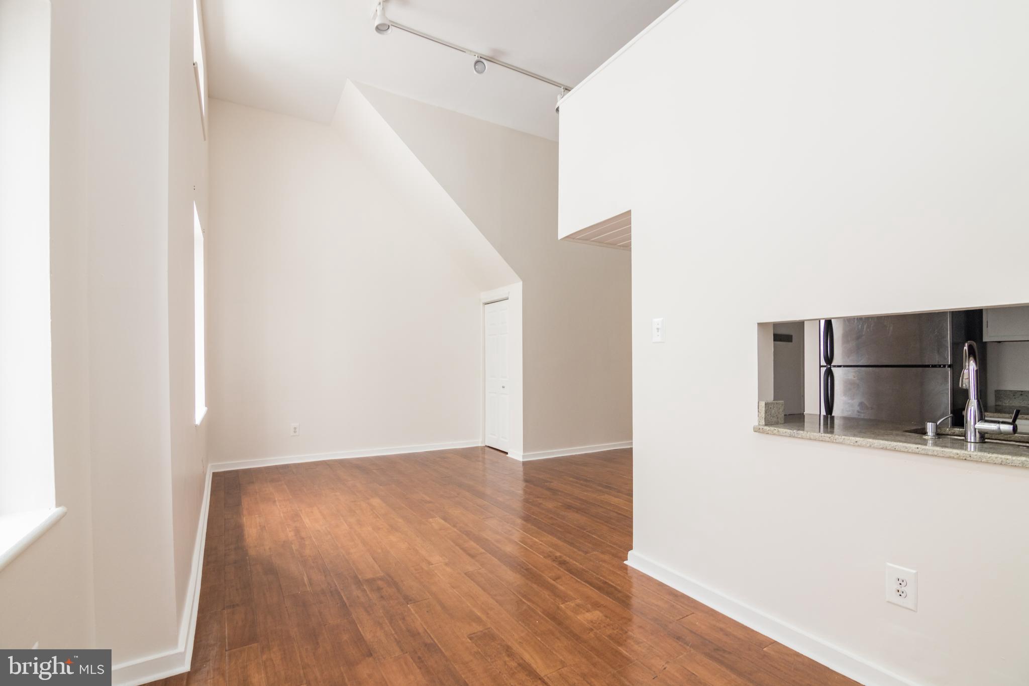 WASHINGTON SQ WEST - Residential