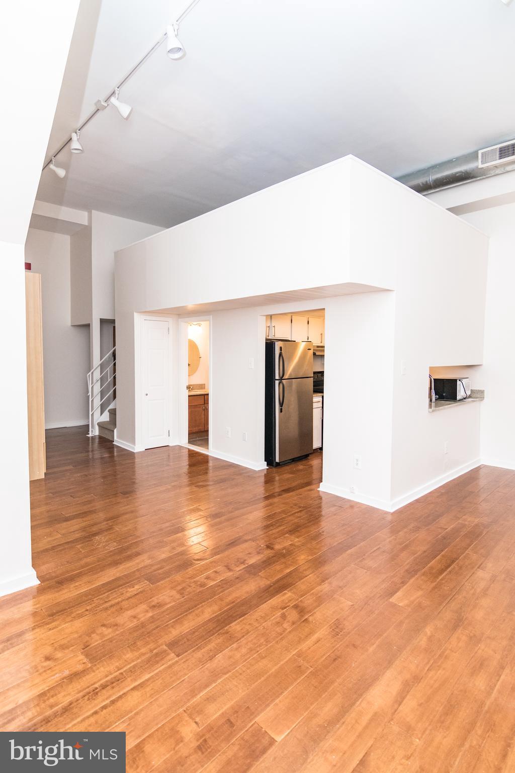 WASHINGTON SQ WEST - Residential