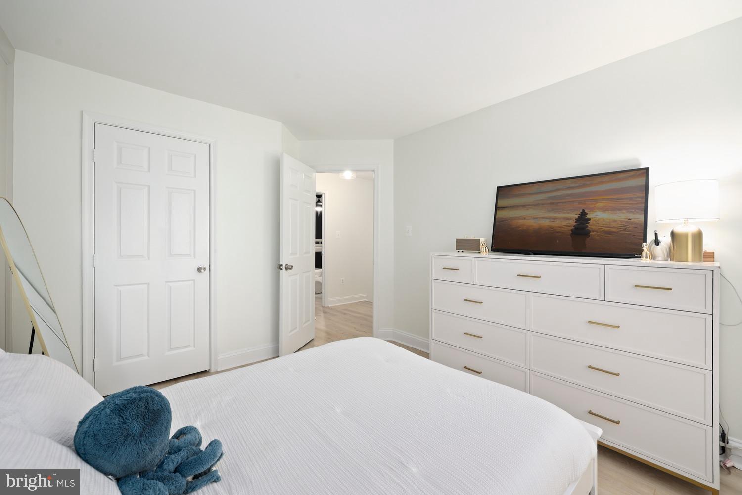 LIFESTYLE AT SULLY STATION - Residential