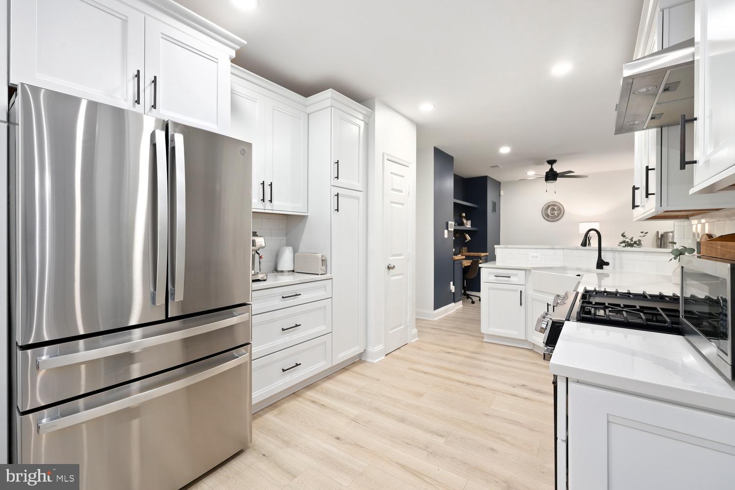 LIFESTYLE AT SULLY STATION - Residential