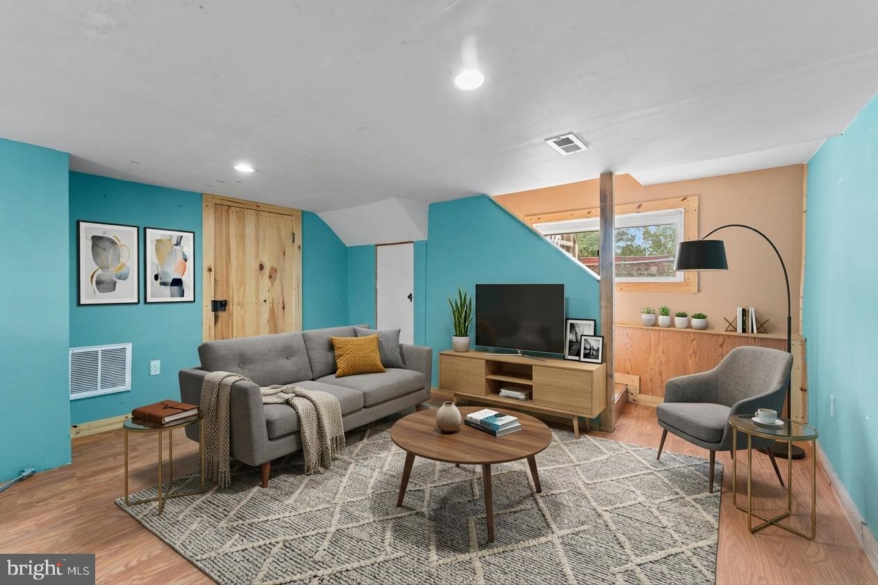 378 SUNSET STREET