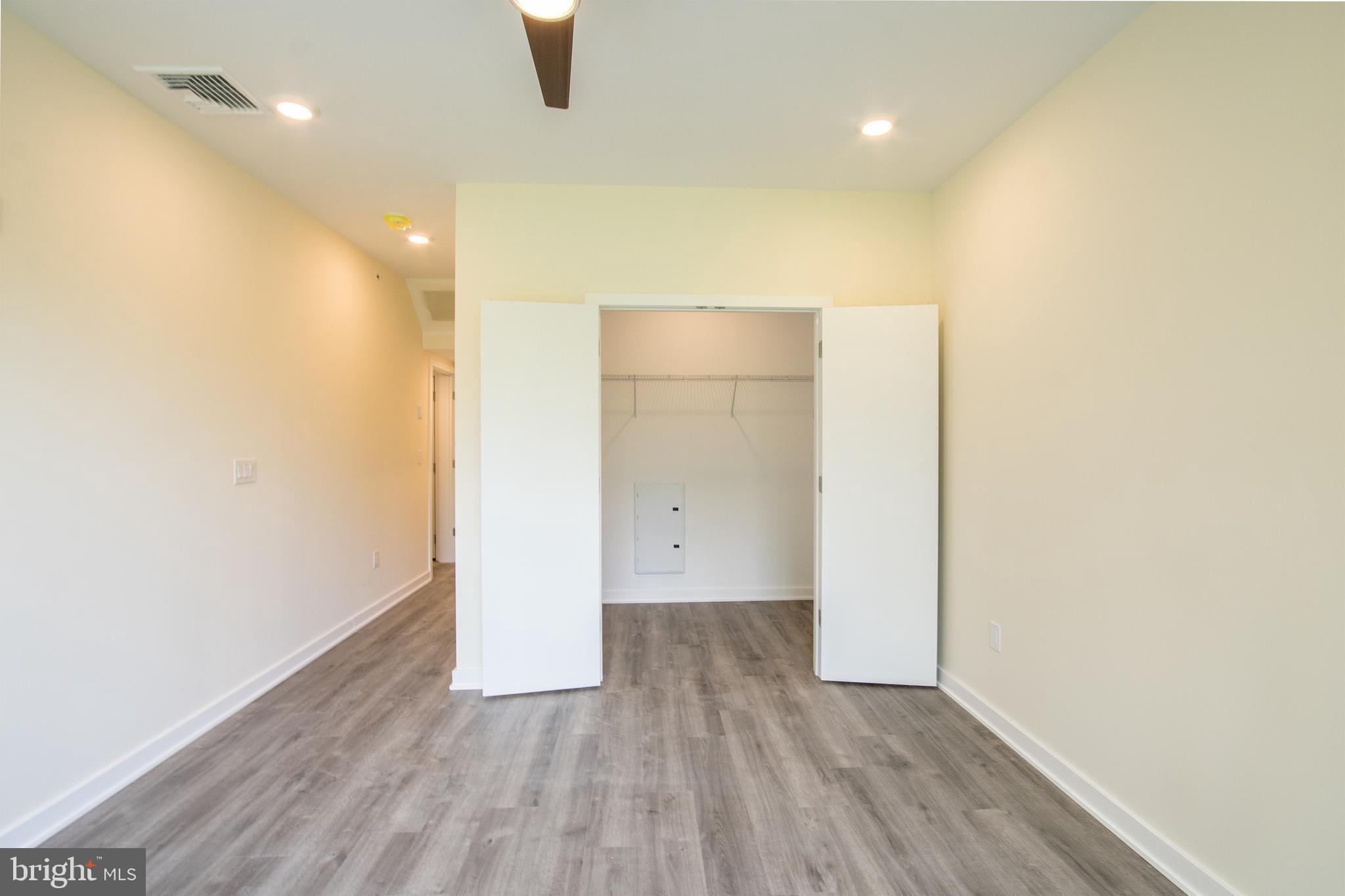 POINT BREEZE - Residential Lease