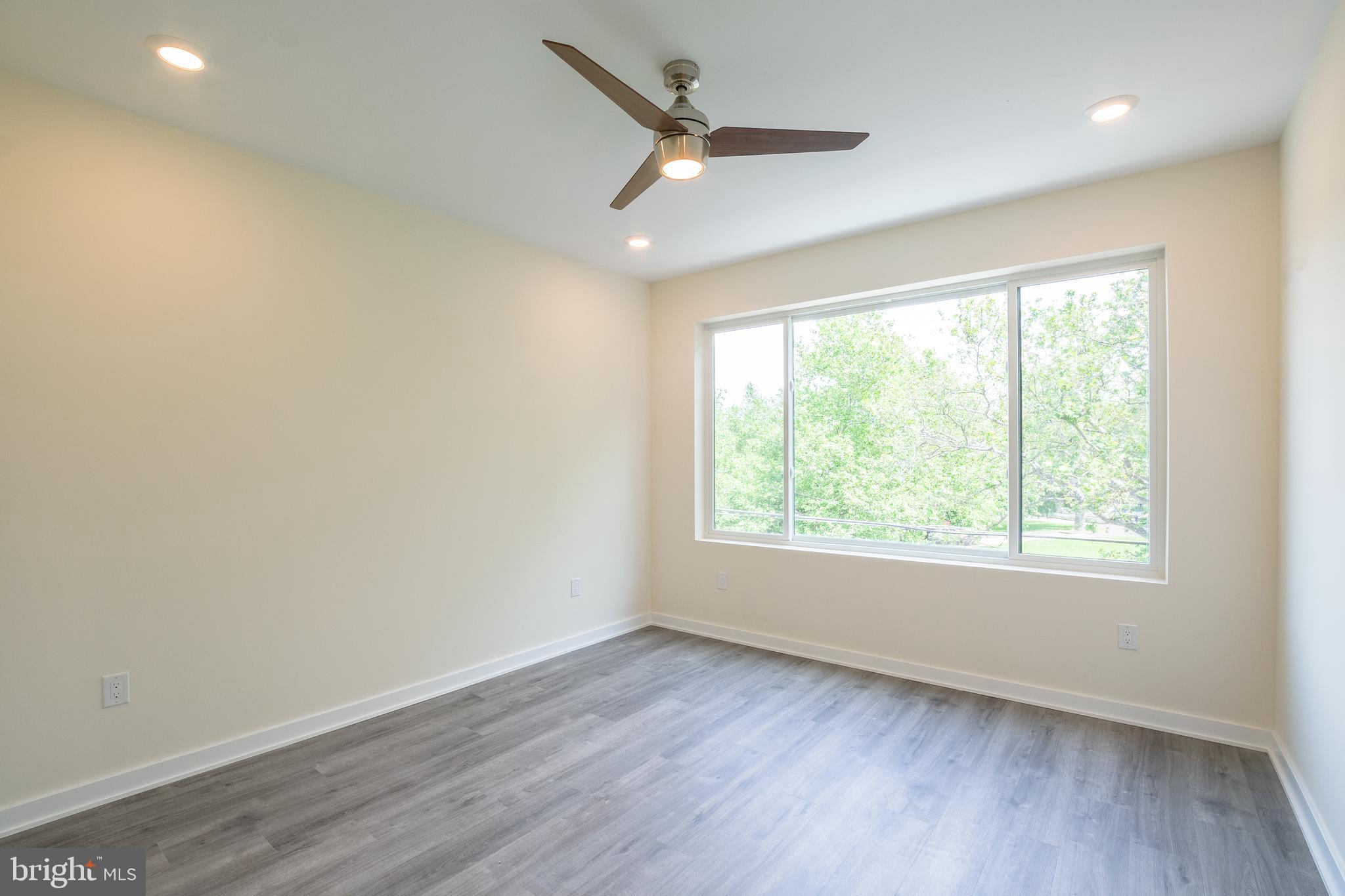 POINT BREEZE - Residential Lease