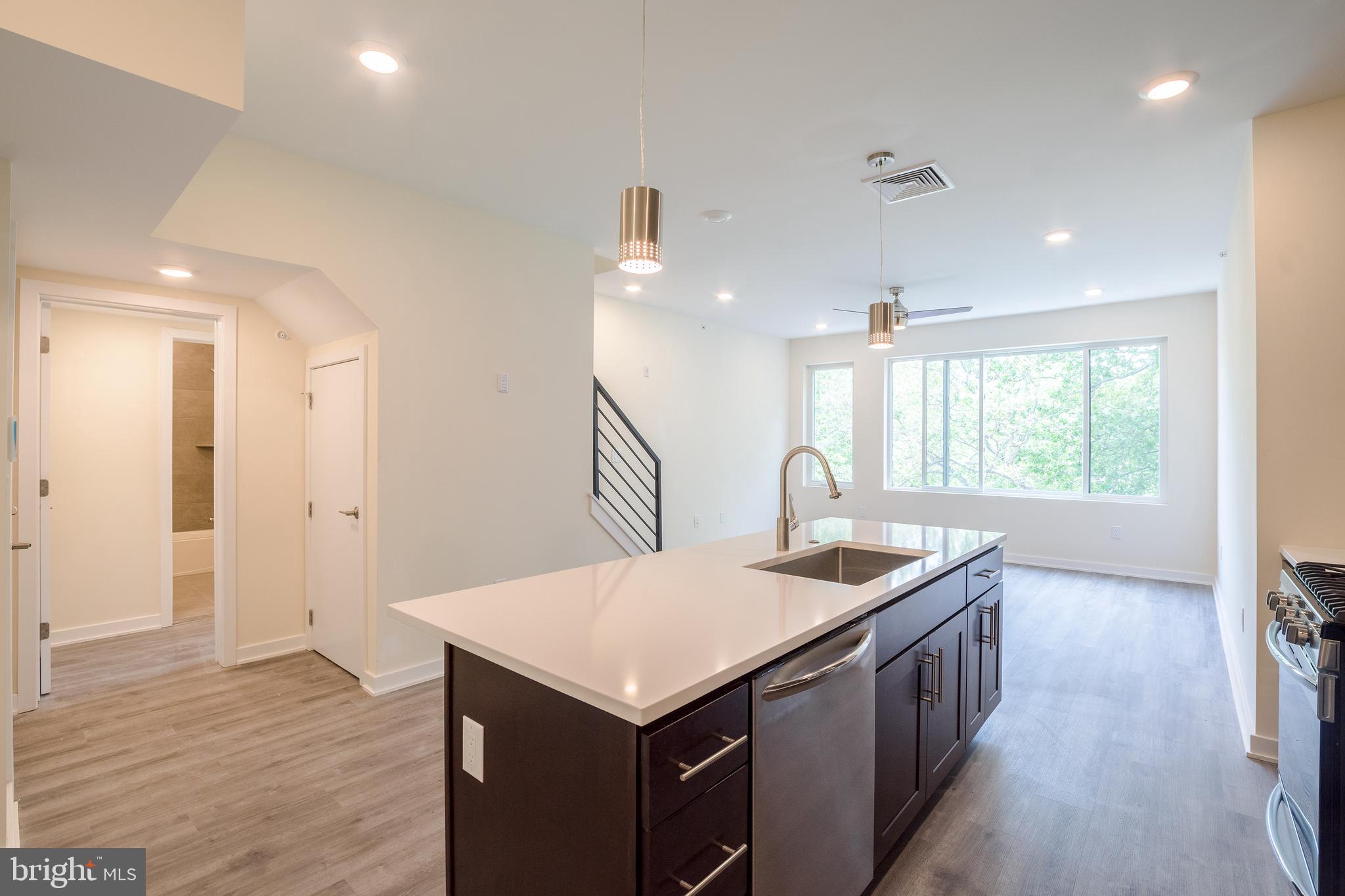 POINT BREEZE - Residential Lease