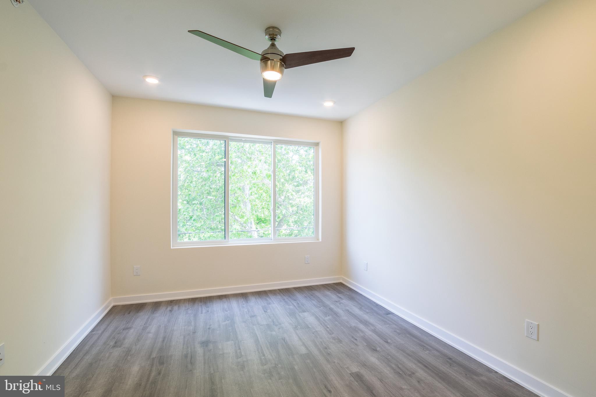 POINT BREEZE - Residential Lease