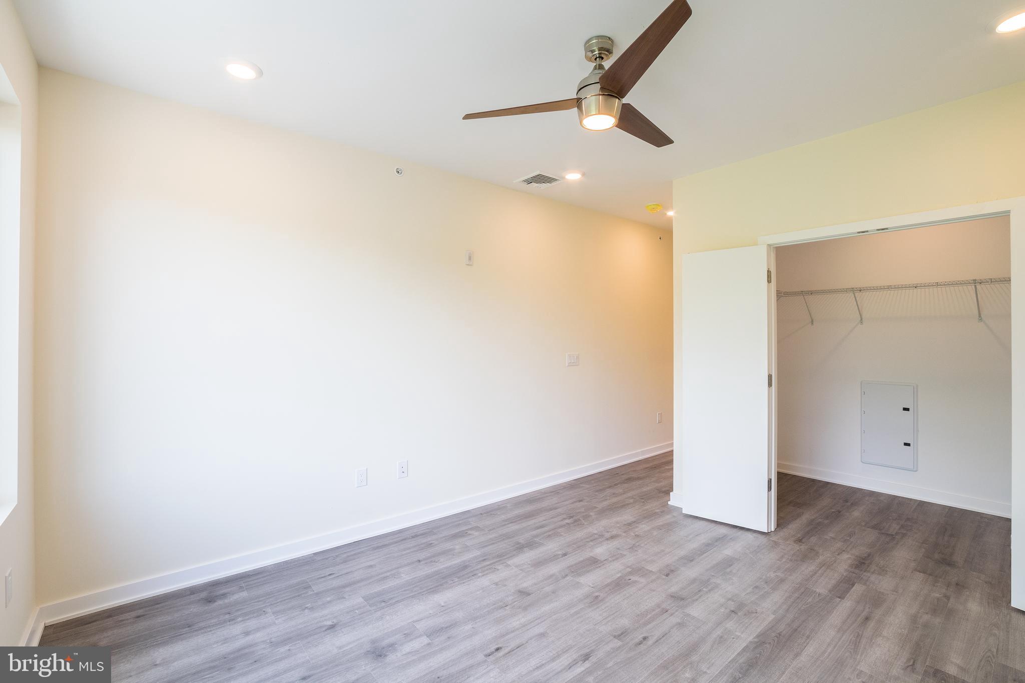 POINT BREEZE - Residential Lease