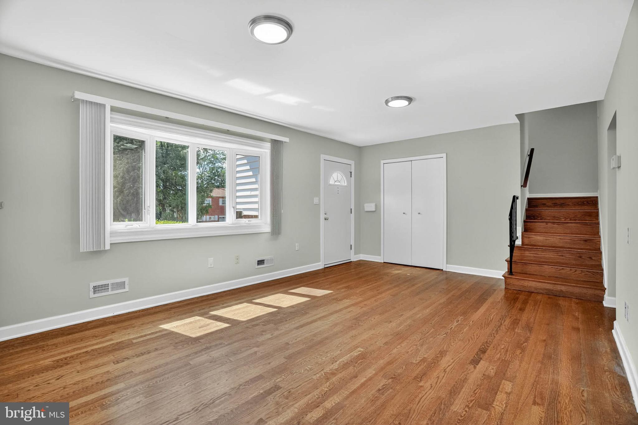 920 VANDERWOOD ROAD