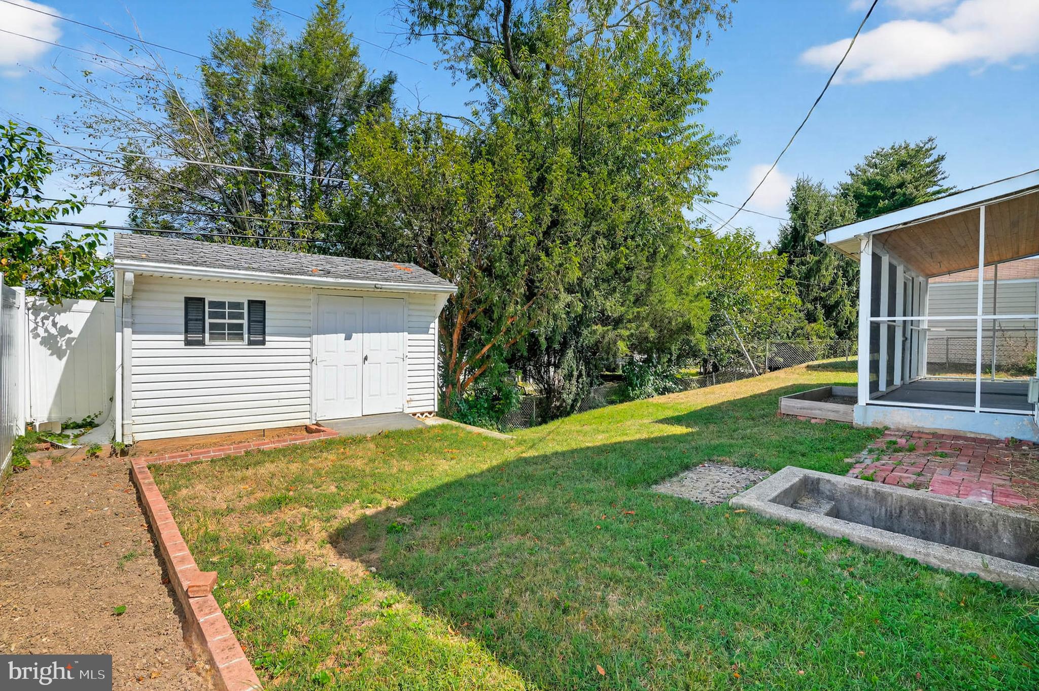 WESTVIEW PARK - Residential