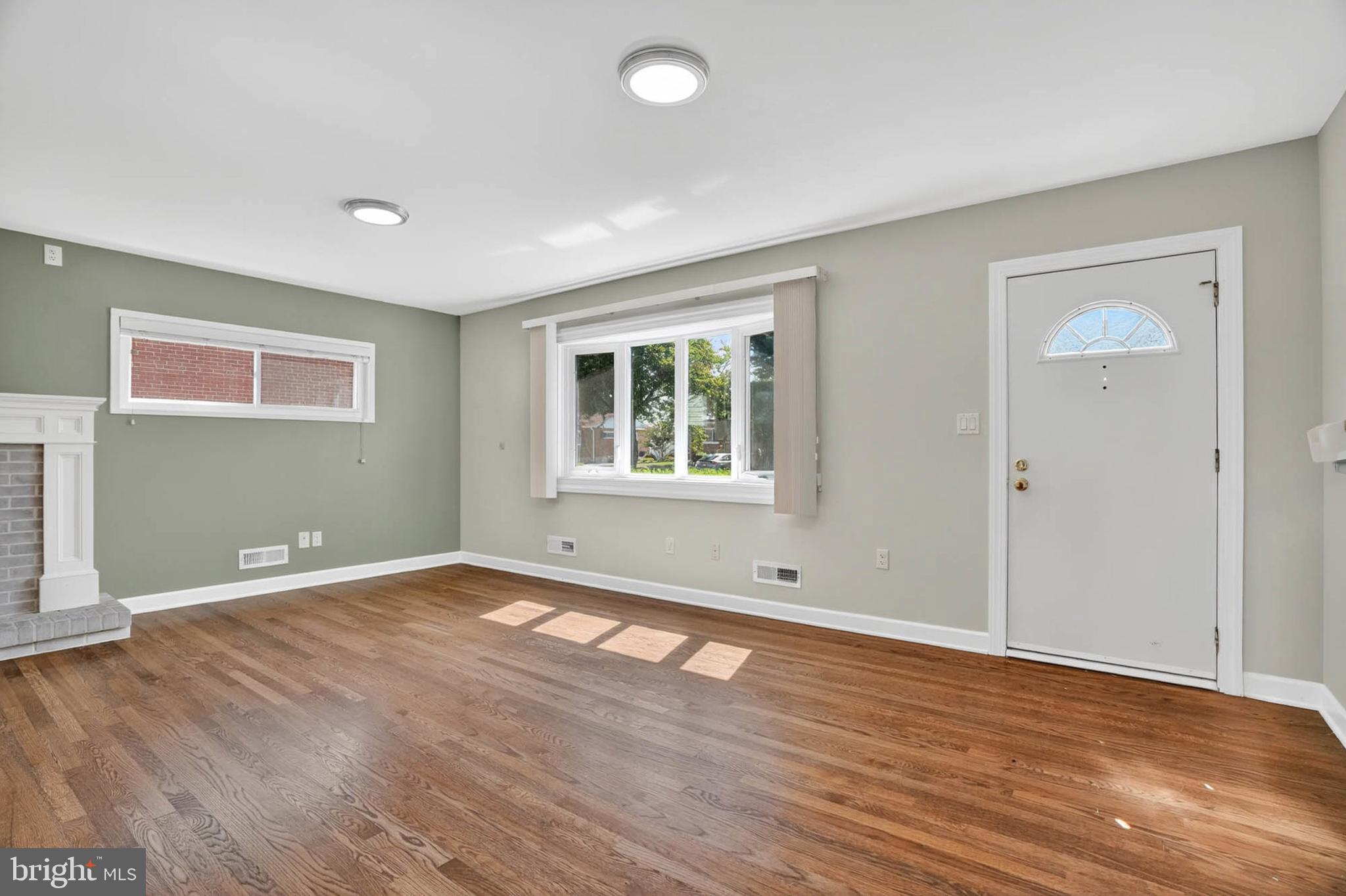 920 VANDERWOOD ROAD