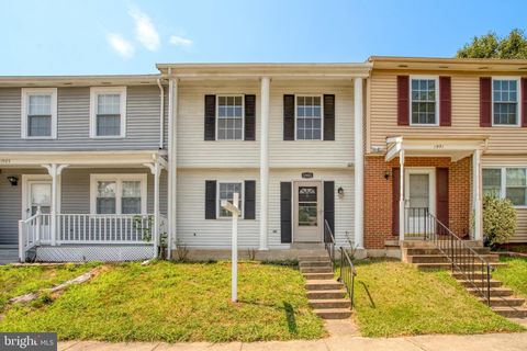 Photo of 1903 Fort Monroe Court, DUMFRIES, VA 22026 (MLS # VAPW2121110)