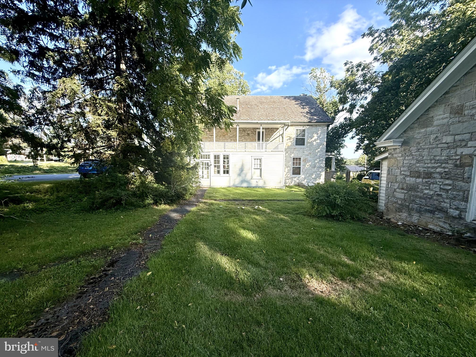135 LOUDON ROAD