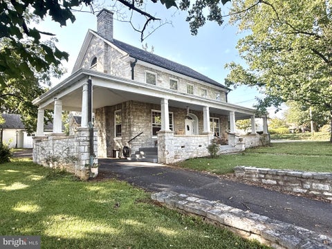 Homes For Rent - 135 Loudon Road<br/> Franklin County, MERCERSBURG, PA 17236
