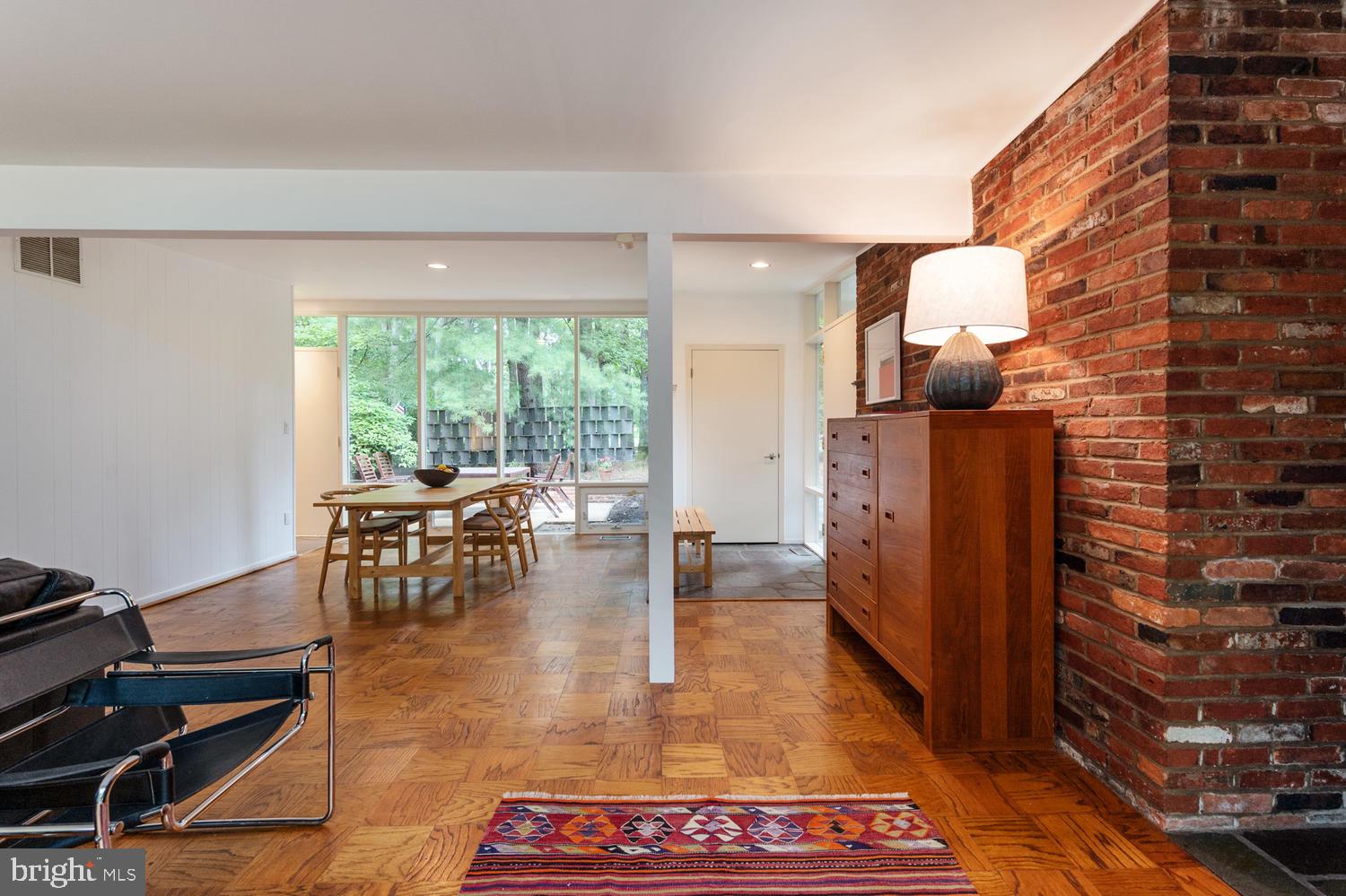 HOLLIN HILLS - Residential