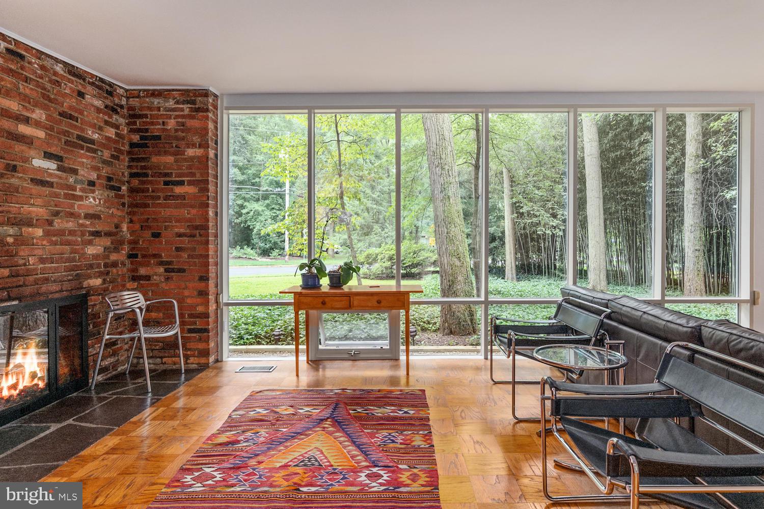 HOLLIN HILLS - Residential