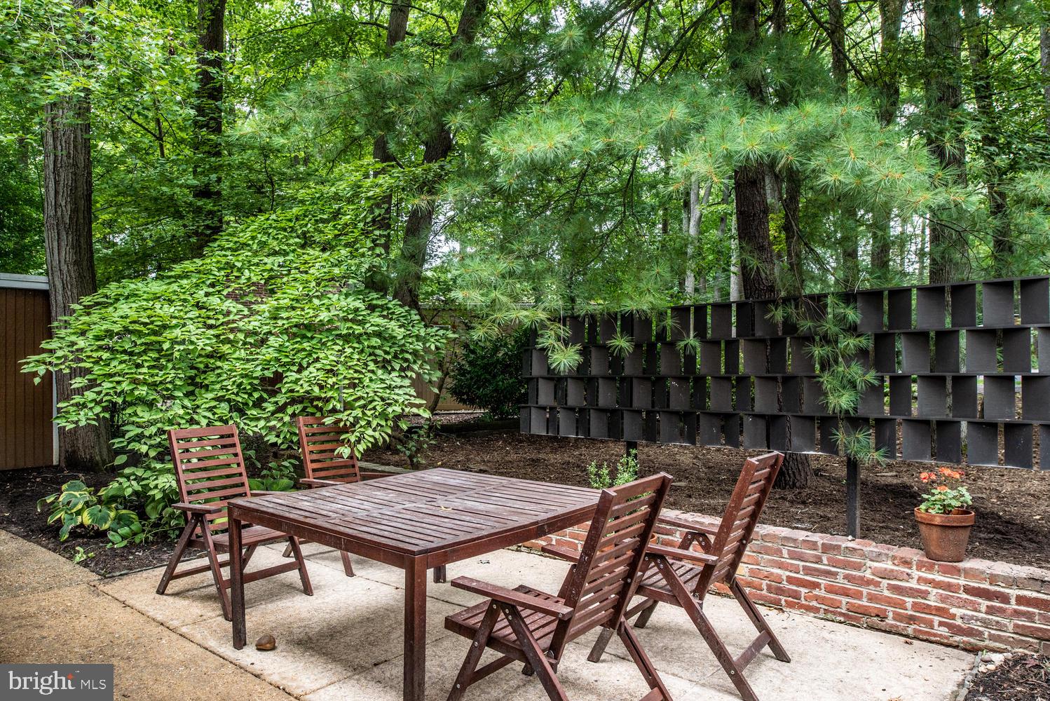 HOLLIN HILLS - Residential