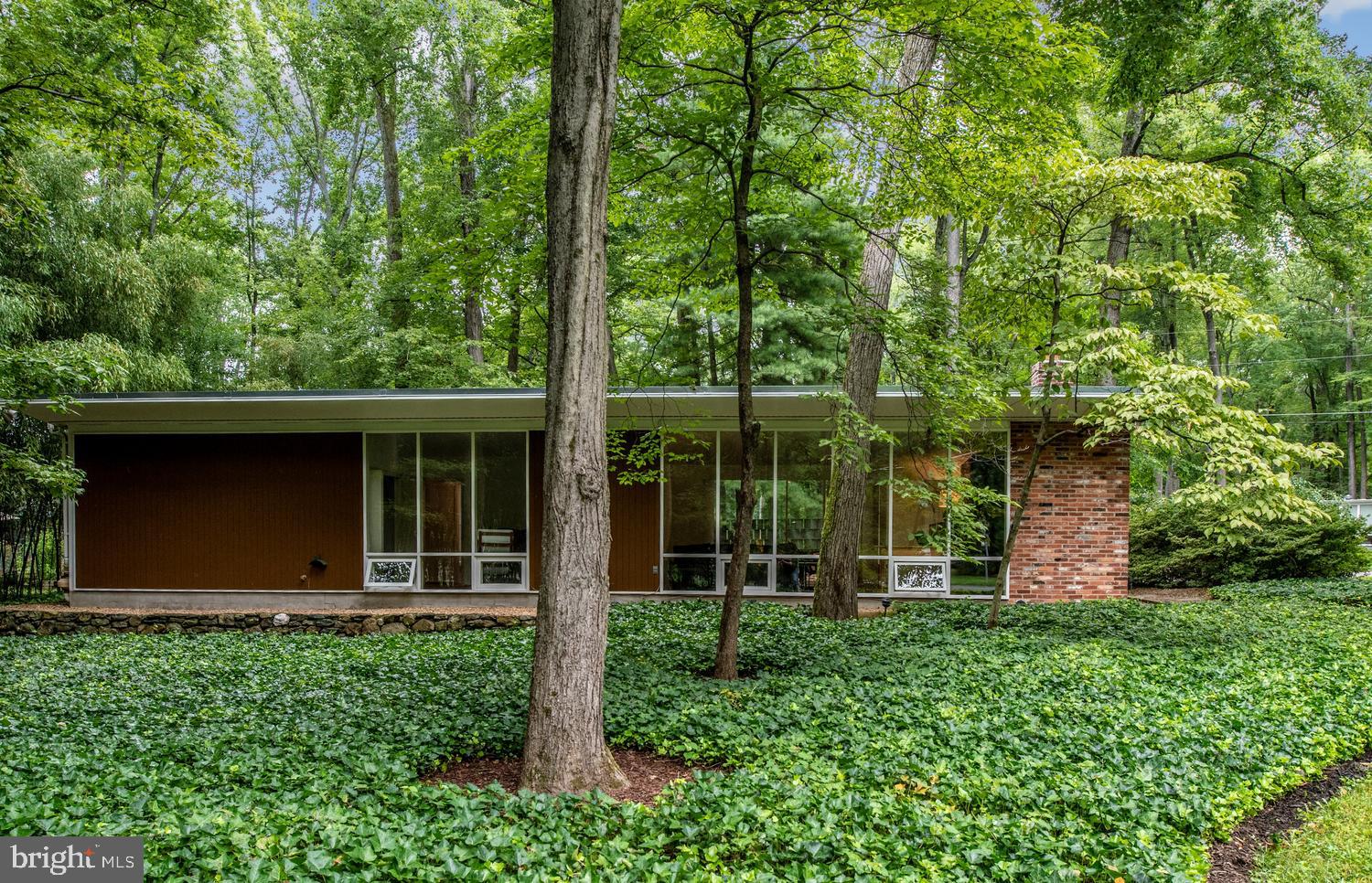 HOLLIN HILLS - Residential