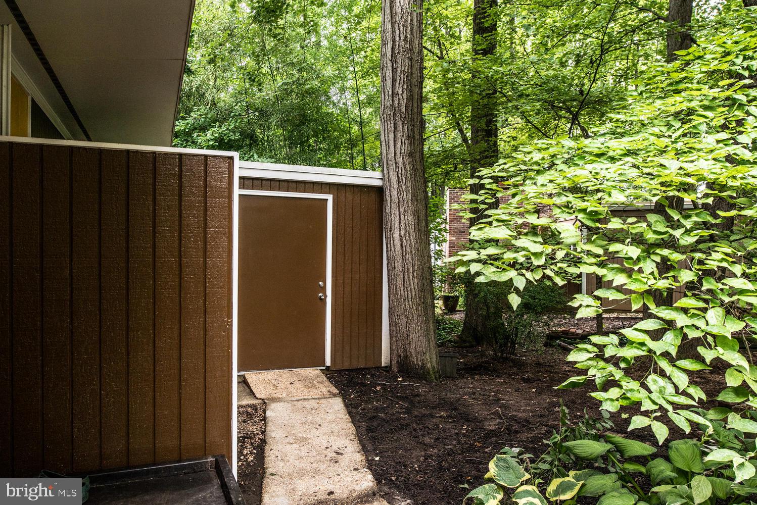 HOLLIN HILLS - Residential