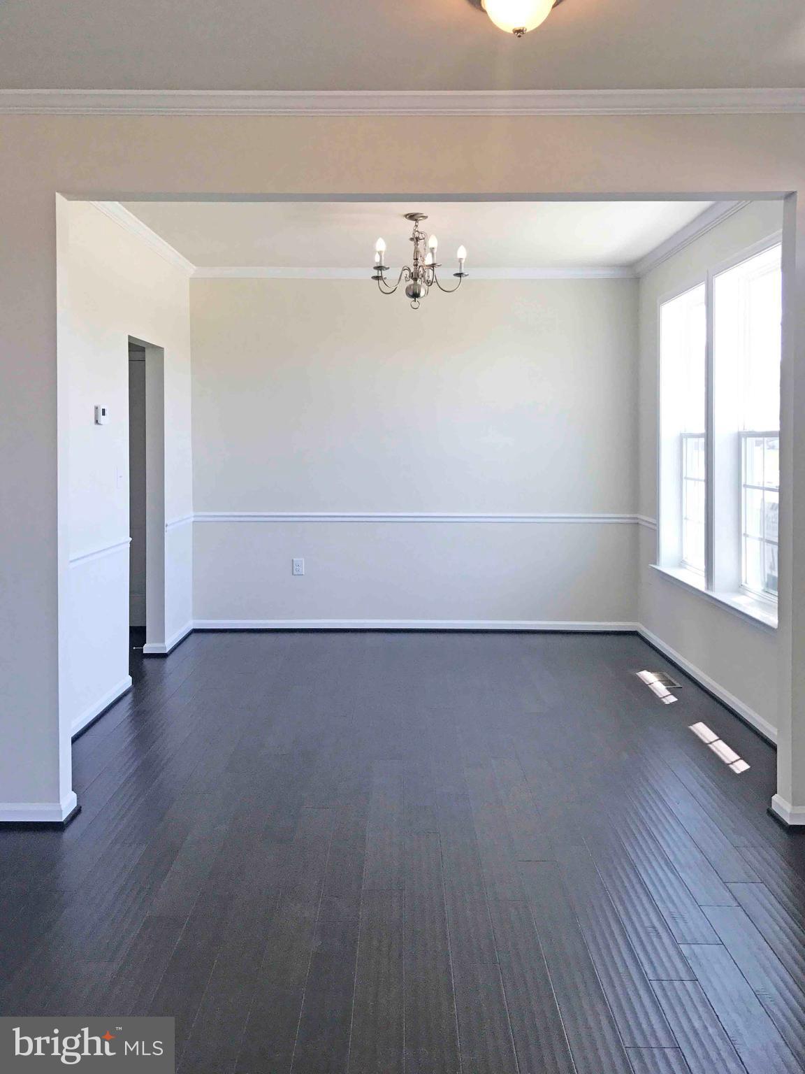 THE VILLAGE OF WASHINGTON TRAIL - Residential