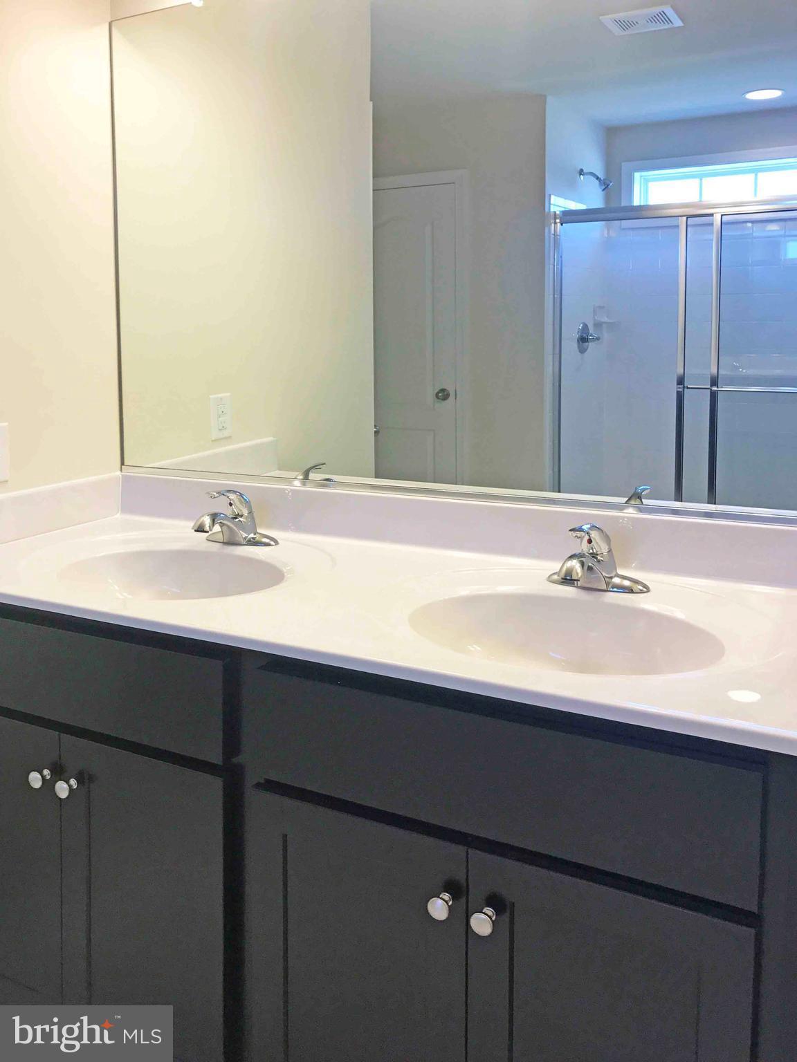 THE VILLAGE OF WASHINGTON TRAIL - Residential