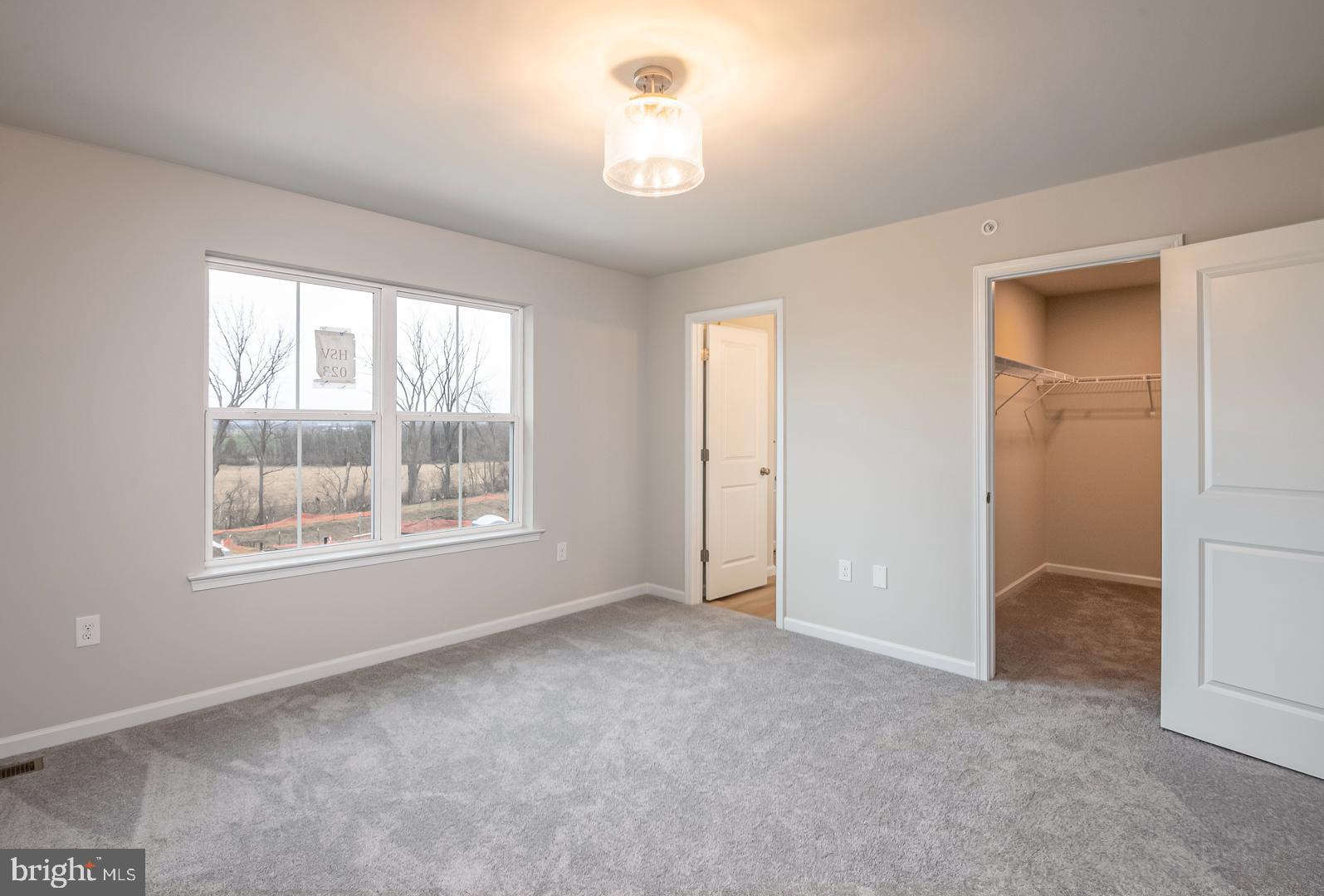 HAWKSTONE VILLAGE - Residential