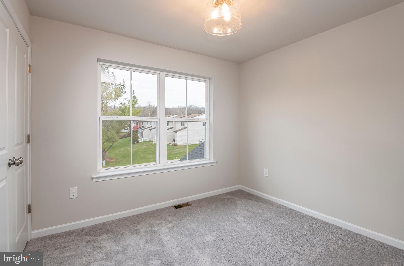 HAWKSTONE VILLAGE - Residential