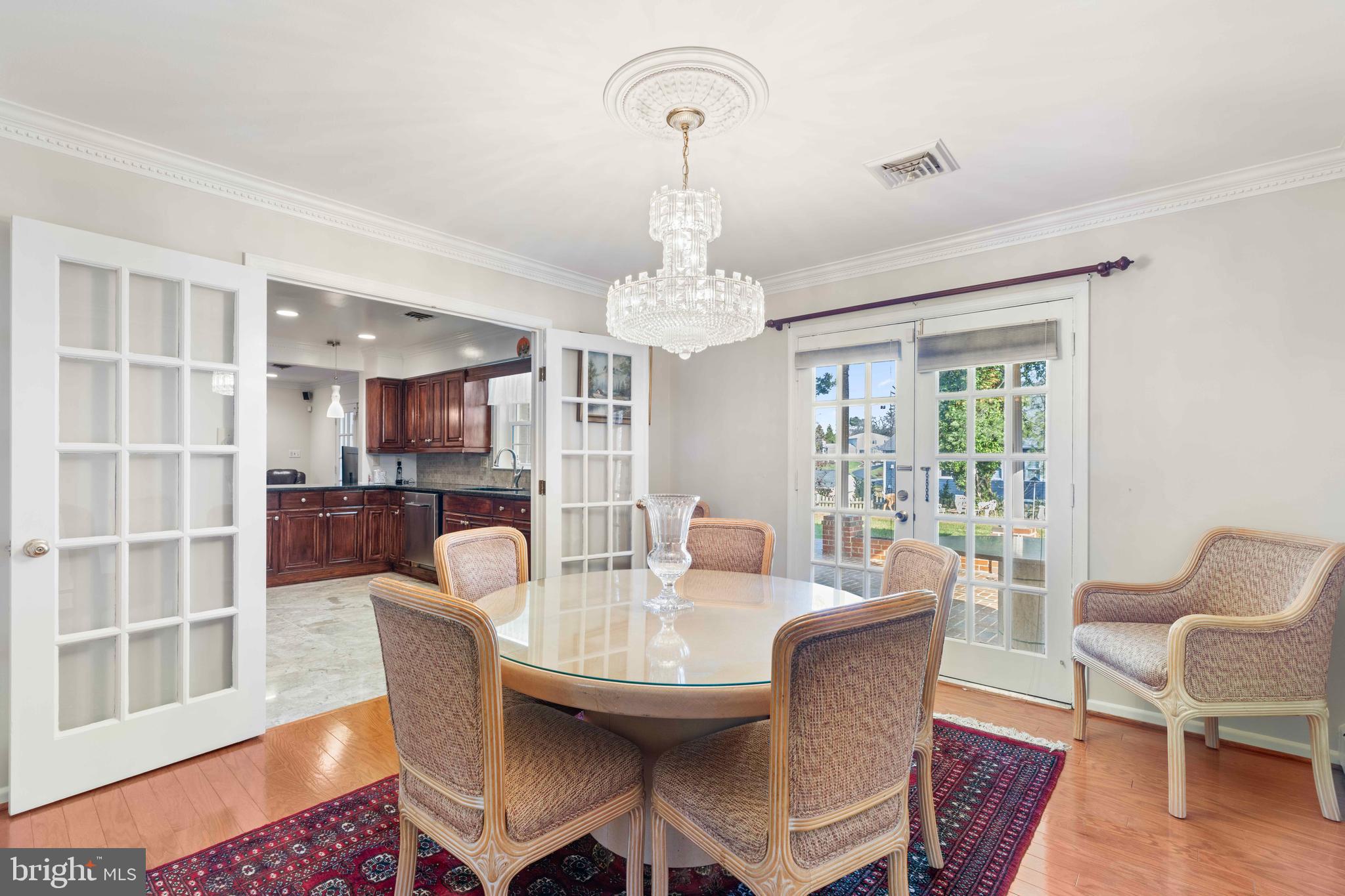 MC LEAN HAMLET - Residential