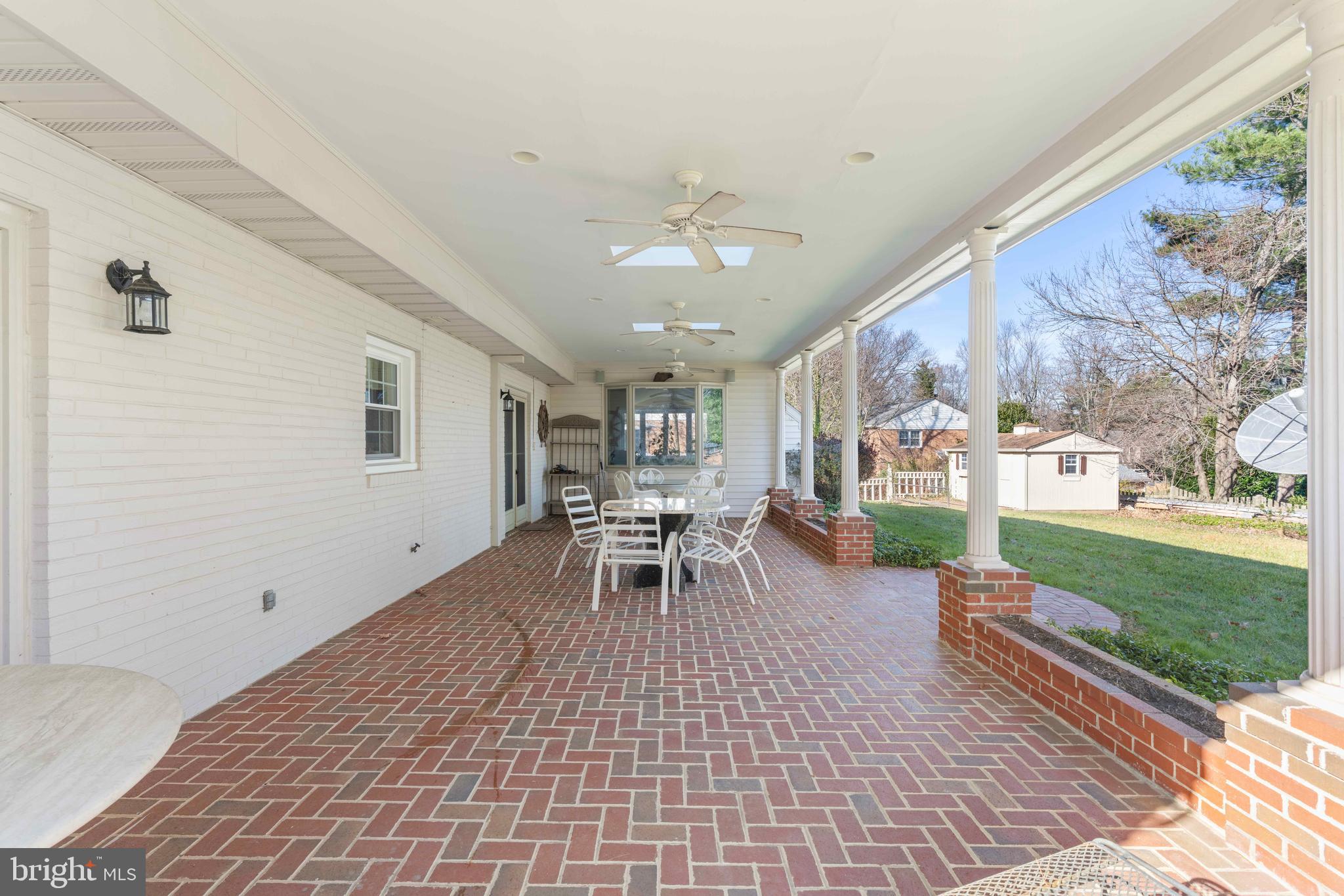 MC LEAN HAMLET - Residential