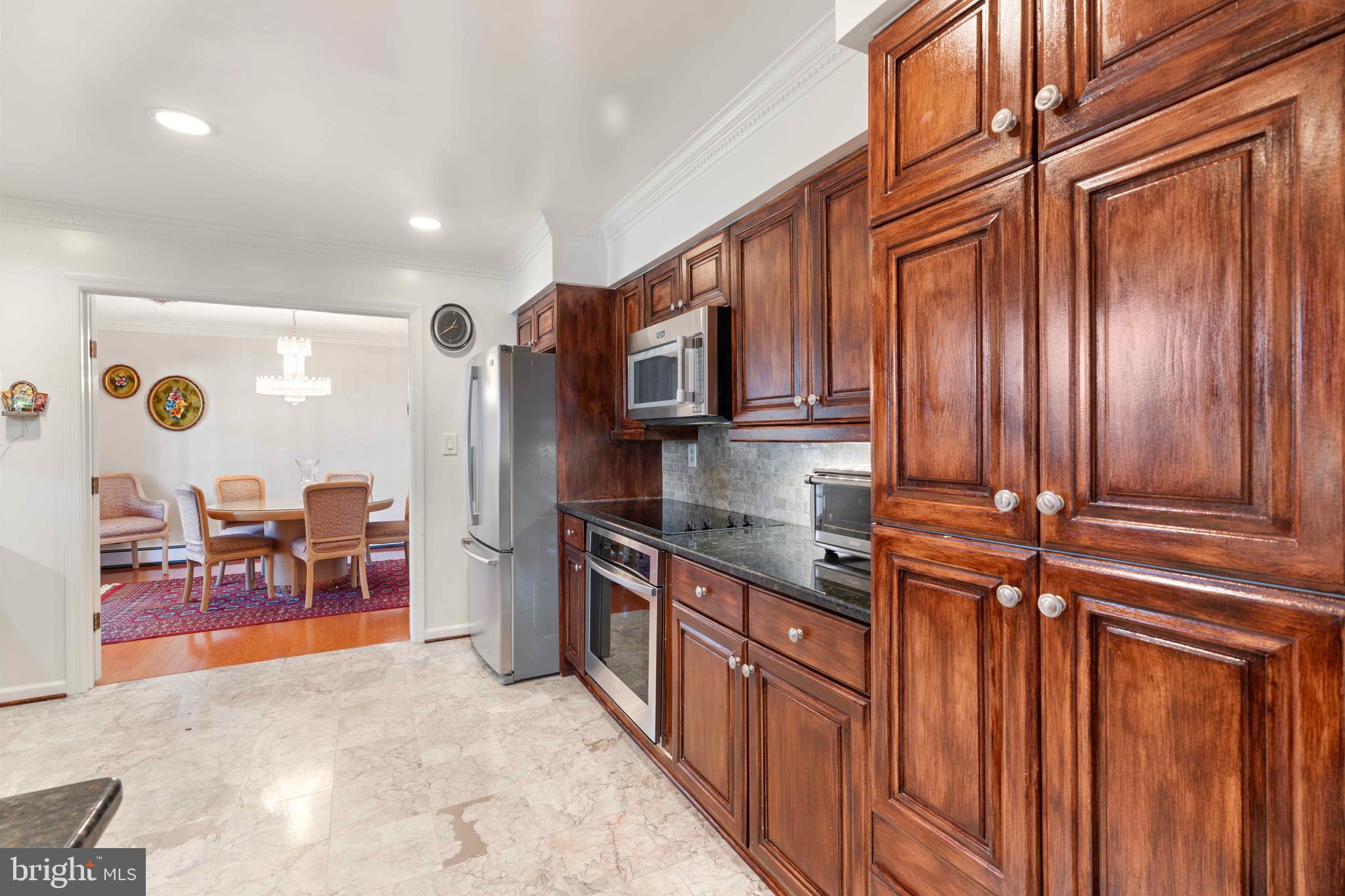 MC LEAN HAMLET - Residential