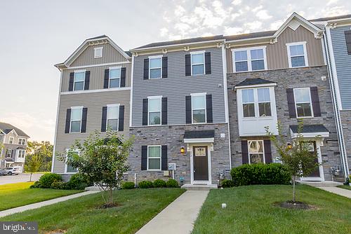 Welcome to the highly desired "Maple View Community. Award winning Downingtown Area School District! Easy access to all major roads, Rt 322, Rt 30 and Rt 202, this three-story charming 3/4-bedroom, 3.5-bathroom townhome offers the ideal blend of modern comfort and convenience. Street level has access from the front and the rear garage. E/f, coat closets, storage room, potential 4th bedroom/office/playroom, custom built wall of cabinets, half bathroom, inside access to 2 car attached garage with elec door opener and 2nd refrigerator great for storing addition food and drinks. Main floor is open concept. Living-room, powder-room, dining area kitchen is impressively equipped with 42" cabinets featuring crown molding, a spacious kitchen island, and granite countertops, stainless steel appliances including a 4 door Samsung refrigerator, and steel sink with pull-down spray and garbage disposal. Coffee bar by rear deck. Wide plank flooring runs throughout the kitchen, living room and dining area. Nest programable thermostat on this level. Slider to maintenance free deck (10x20) off the dining area to enjoy your favorite drink.
2nd floor: Features a spacious owner's suite with a walk-in closet and an upgraded private bathroom offering a custom shower and a garden tub. A total of three bedrooms, with a hall tub- bathroom, laundry closet with a Samsung electric washer/dryer and hanging cabinets. The guest bedroom on this level includes a walk-in closet. Window treatments t/o the home. The home is pre-wired with wifi-based SimpliSafe security system. Just needs to be activated. Residents can enjoy peaceful suburban living in an area with highly rated schools, local shops, restaurants, and outdoor recreational opportunities. Prospective students living within this community can attend the Downingtown S.T.E.M. Academy, ranked among the top 100 in the nation. For outdoor enthusiasts, the community offers nearby trails, including Hibernia Park minutes away. Perfect for enjoying the natural beauty of the area. Don't miss this opportunity to make this your home sweet home. Tenants are responsible for water/sewer, gas, electricity, and internet. Owner pays HOA fees, trash removal. Please only inquire if the total gross monthly household income is at least 2.5-3 times the monthly rent. Credit scores of 650+ and at least 2-3 month's rent available up front.