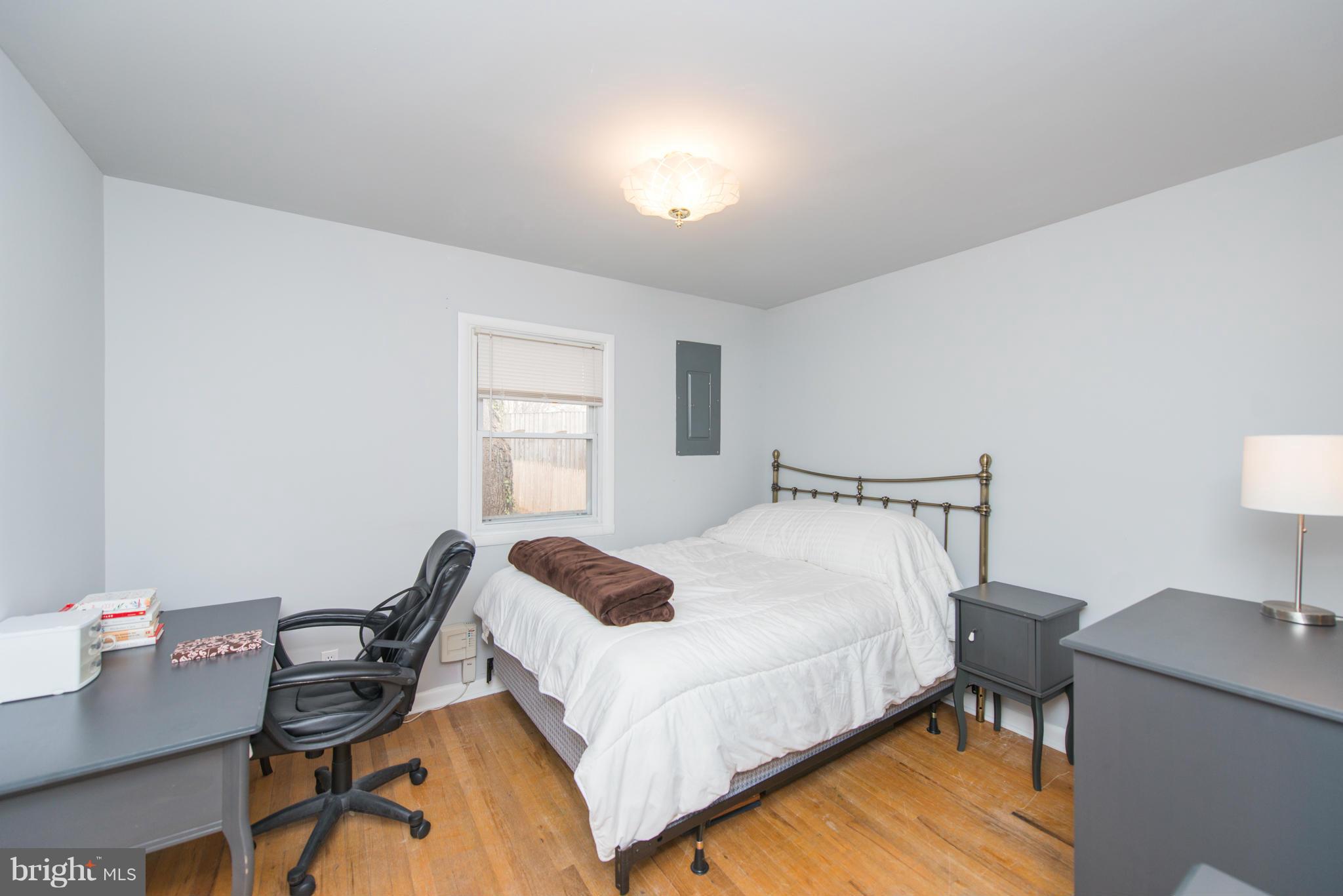 MANHATTAN BEACH - Residential